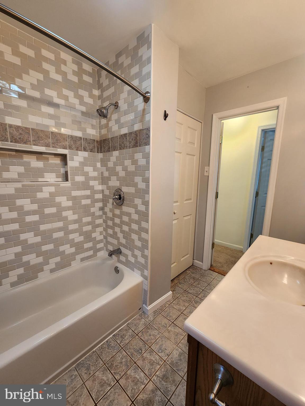 CHAMBERSBURG BOROUGH - Residential Lease