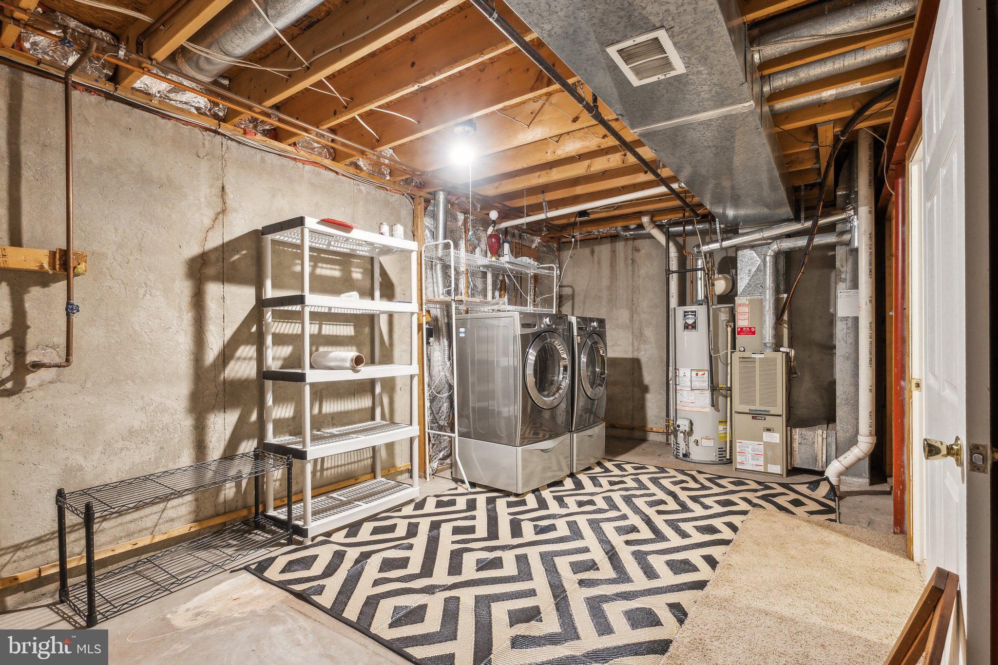 STUART MECHANIC - Residential Lease