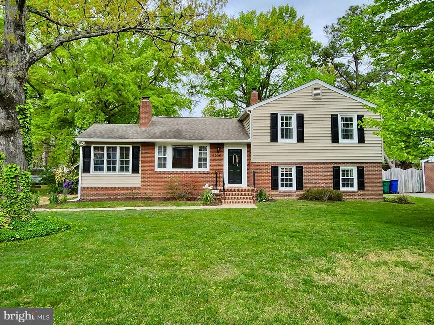 Charming three-bedroom (with 4th bedroom potential!), two-bathroom, tri-level home located in the desirable Roxbury neighborhood! Boasting 1,748 square feet of family-friendly living space, this beautifully maintained, move-in ready home features a flexible layout, perfect for any family. Step into the bright living room, where a grand picture window fills the space with natural light, while the cozy wood burning fireplace and hardwood floors add timeless character. The living room affords access to the cozy sunroom/den, perfect for unwinding and enjoying Virginia’s four seasons. At the heart of this home is a lovely eat-in kitchen featuring sophisticated granite countertops, a wall oven, glass cooktop, and ample cabinet/prep space. Seamlessly extend your entertaining and dining to the oversized deck, accessible from the kitchen. The lower level offers a grand 24’x11’ family room (which can effortlessly be converted to a 4th Bedroom/ensuite), an updated full bathroom with walk-in shower, a separate 10’x9’ flex space, and separate access to the back yard. The top level boasts three sizable bedrooms, each with ample closet space, and an updated primary bathroom which adds a modern touch. Out back, enjoy a thoughtfully designed, picturesque “park-like” setting, perfect for entertaining the entire family, pets, friends and more. The newly stained deck overlooks a fully fenced yard, naturally shaded by a canopy of mature trees, lush landscaping sprinkled with colorful perennials throughout, a durable play-set promising hours of uninterrupted fun, a quaint fire-pit with seating, and plenty of extra yard space for outdoor activities and gardening.  A handy storage shed adds even more functionality to this home.  This fabulous opportunity encapsulates comfort, functionality, and convenience in one! Just minutes from major highways, sought after schools, shopping, dining, medical facilities, and recreational amenities, this is a must see!