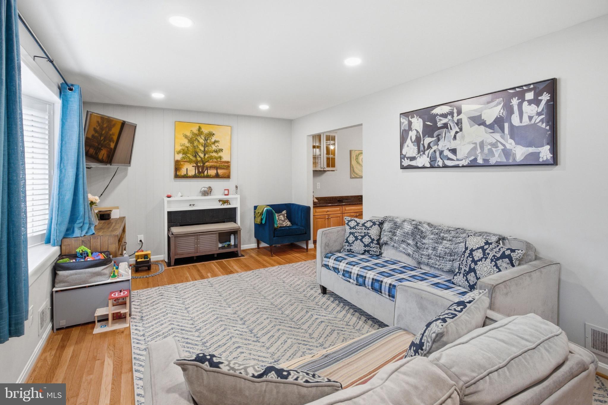 8802 PARLIAMENT DRIVE