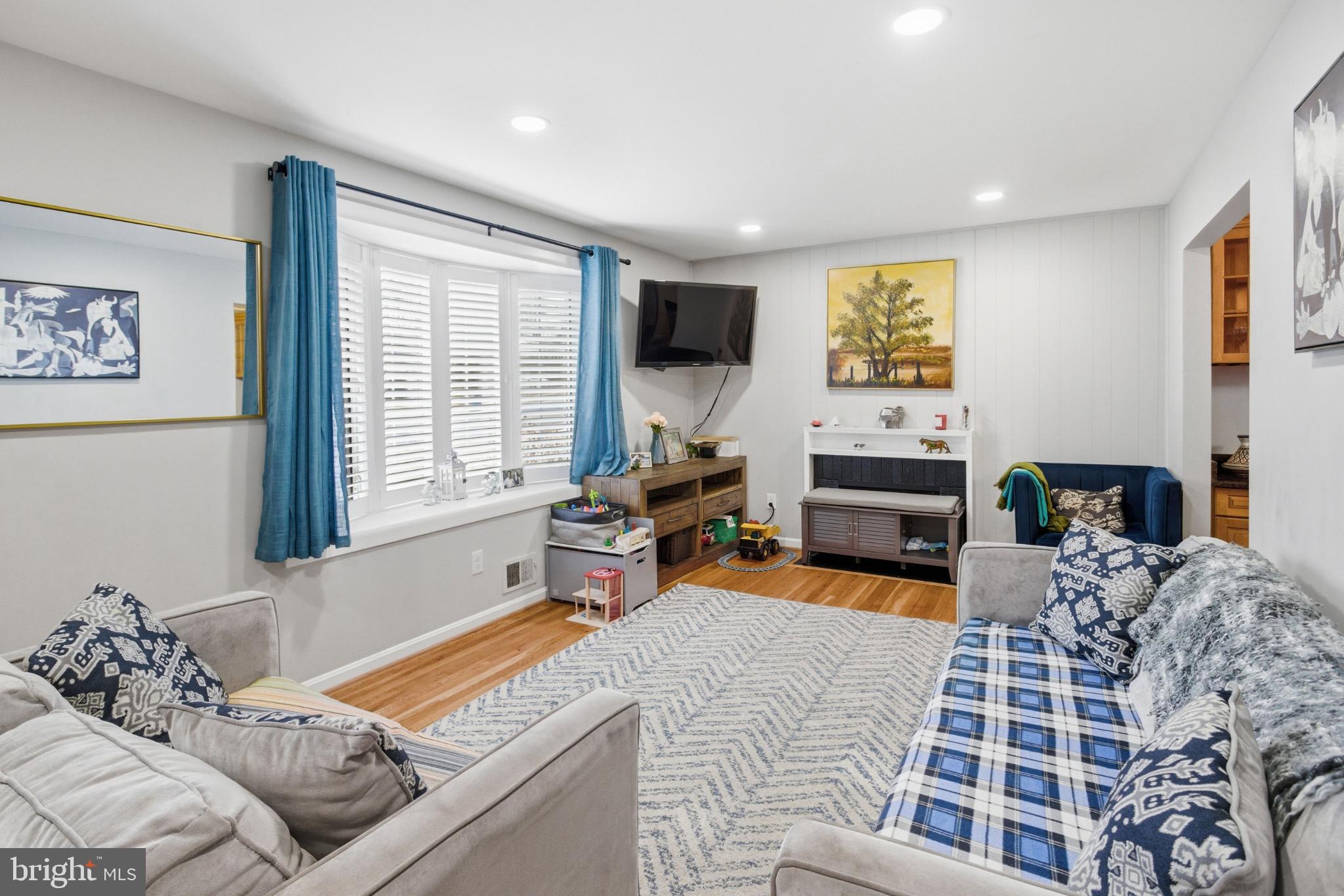 8802 PARLIAMENT DRIVE