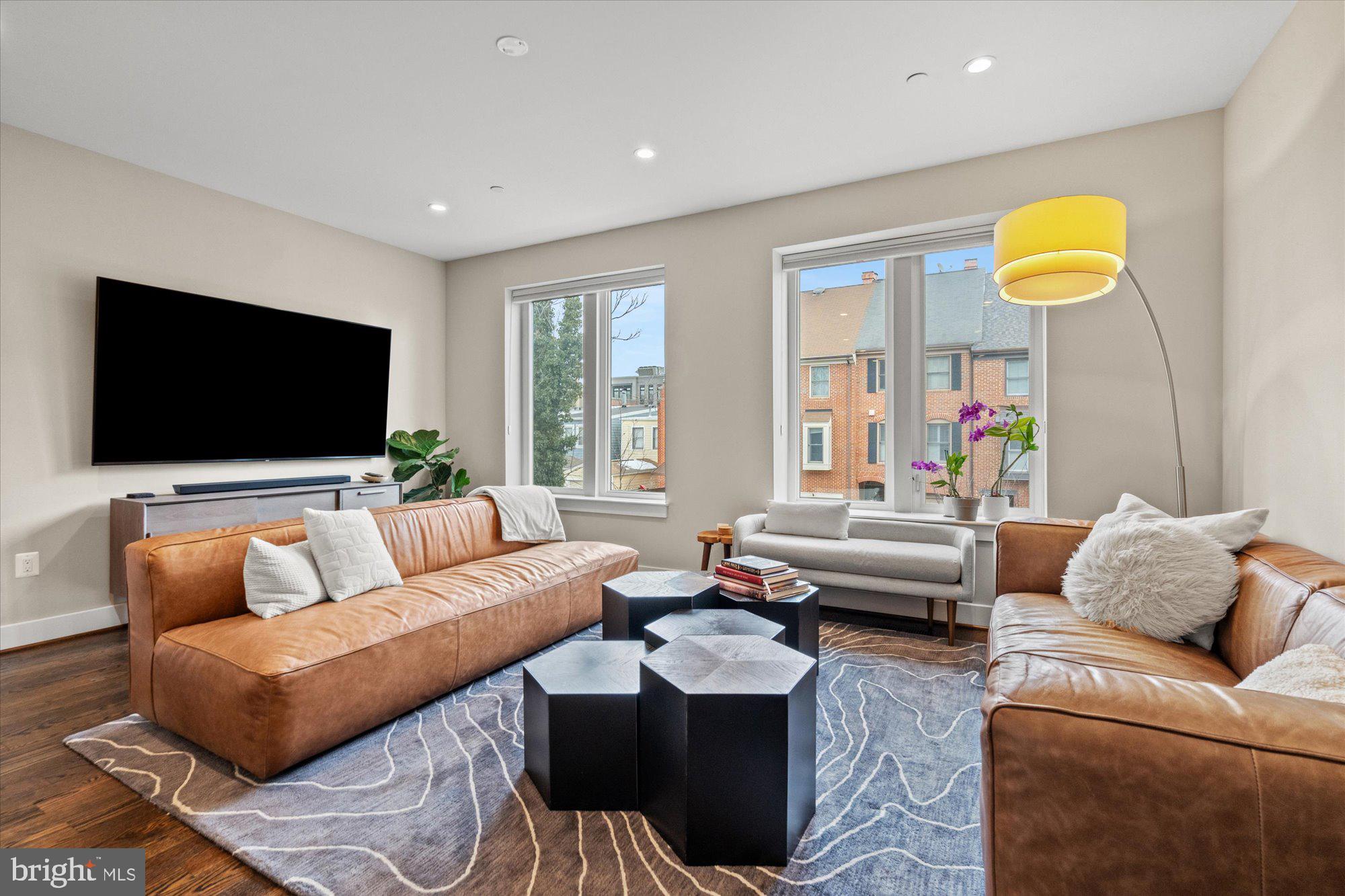 607 SLADE COURT