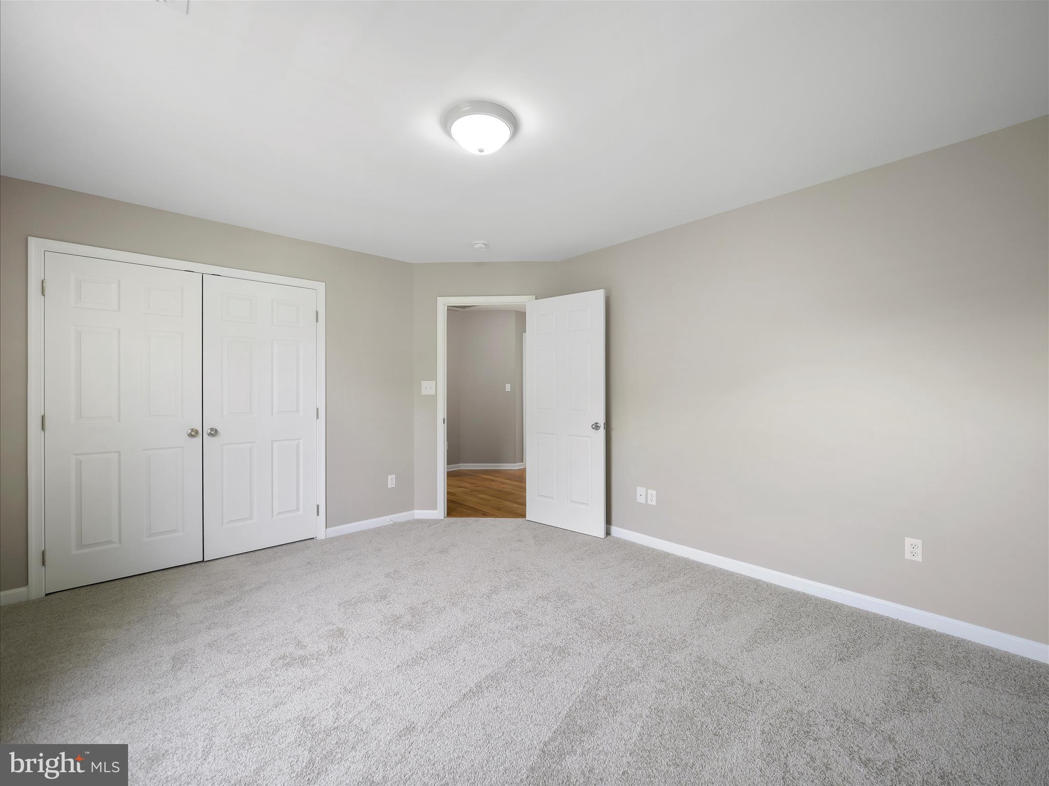 DOWNSVILLE - Residential