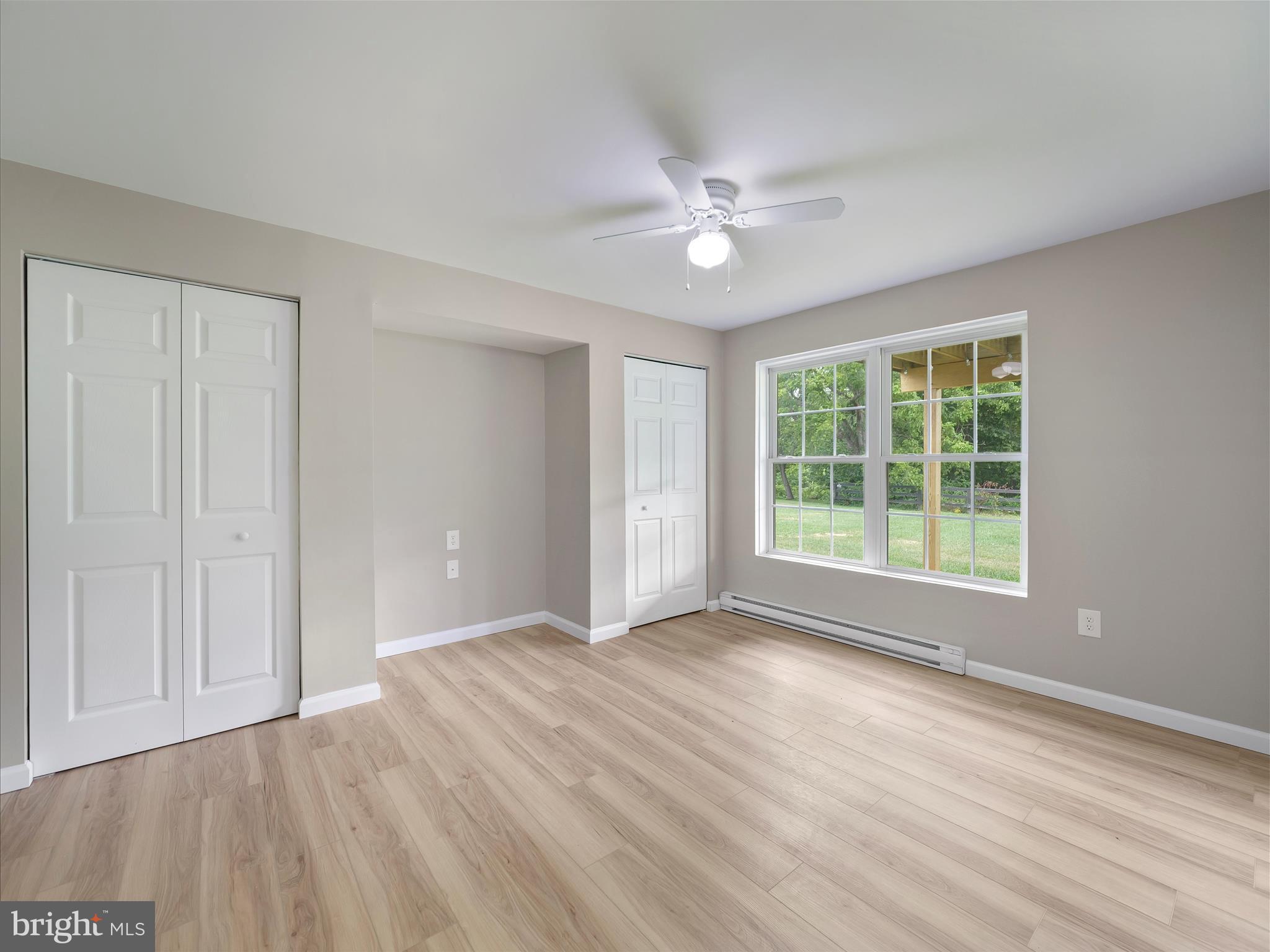 DOWNSVILLE - Residential