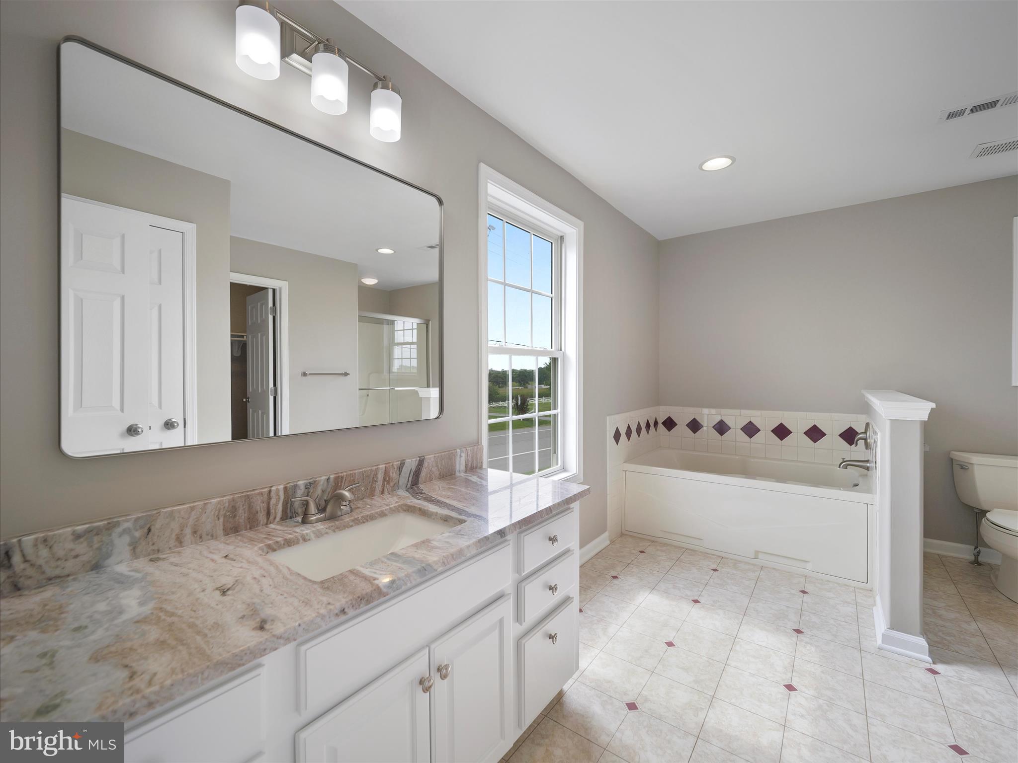 DOWNSVILLE - Residential