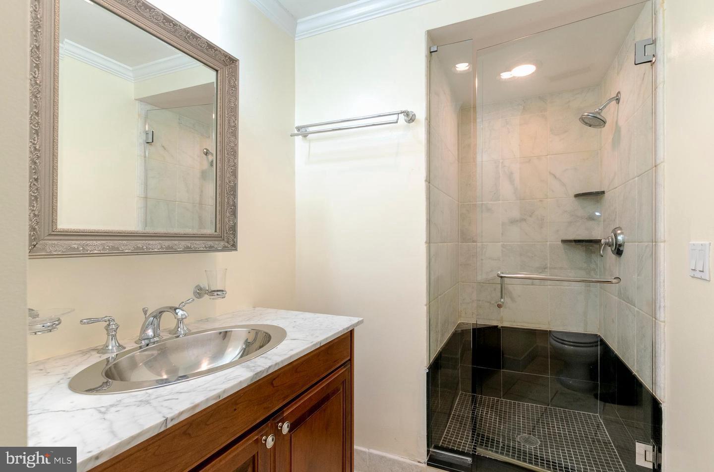 RITTENHOUSE SQUARE - Residential Lease