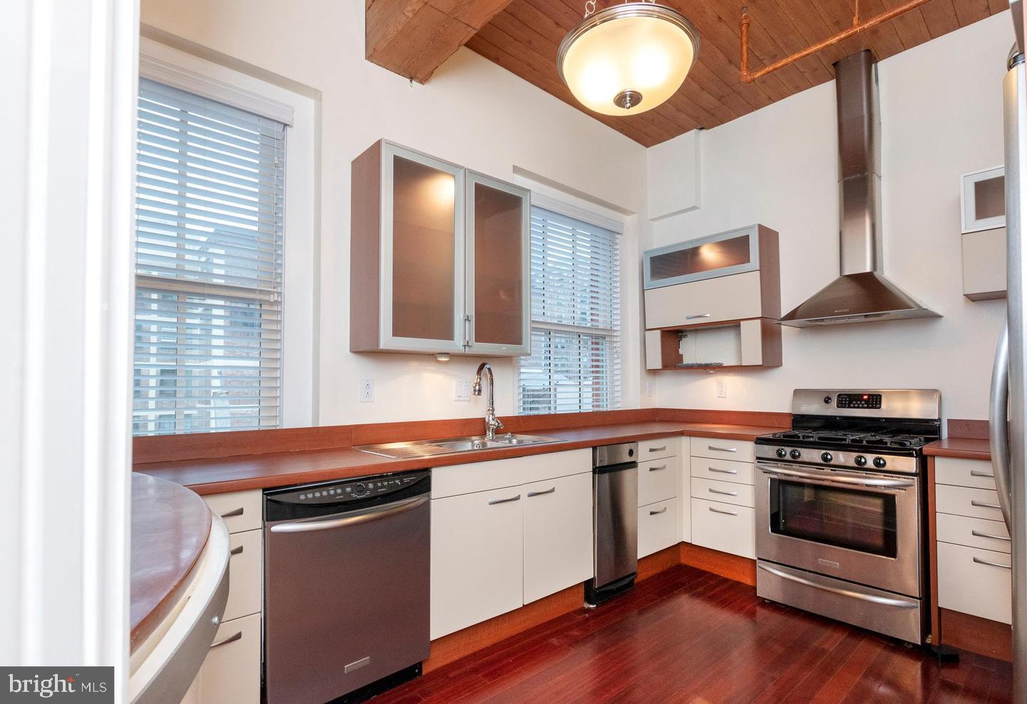 RITTENHOUSE SQUARE - Residential Lease