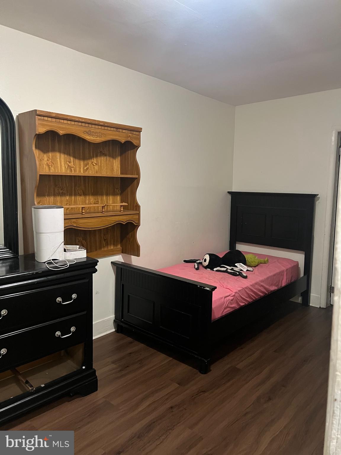 WEST KENSINGTON - Residential