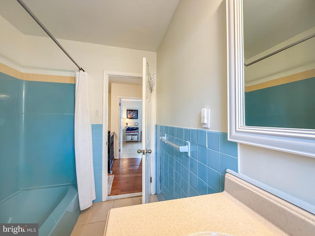 WOODLYN CROSSING - Residential