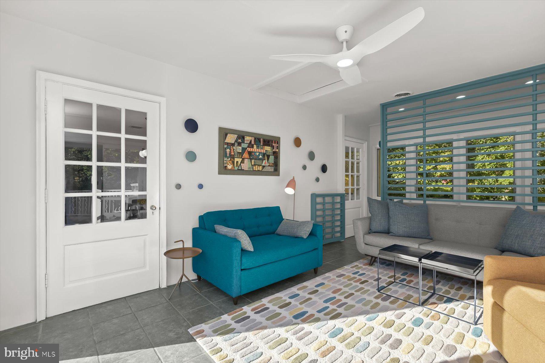 GIBSON ISLAND - Residential