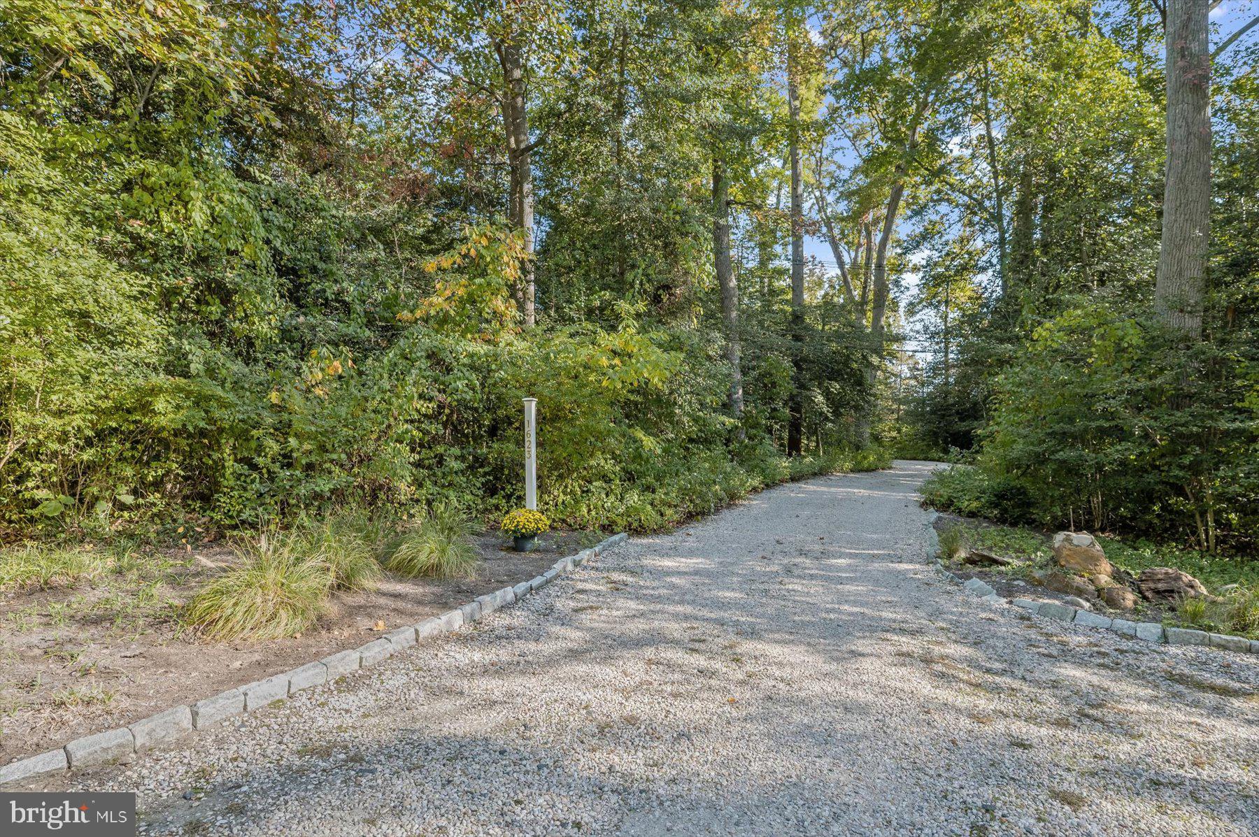 1623 ST GILES ROAD