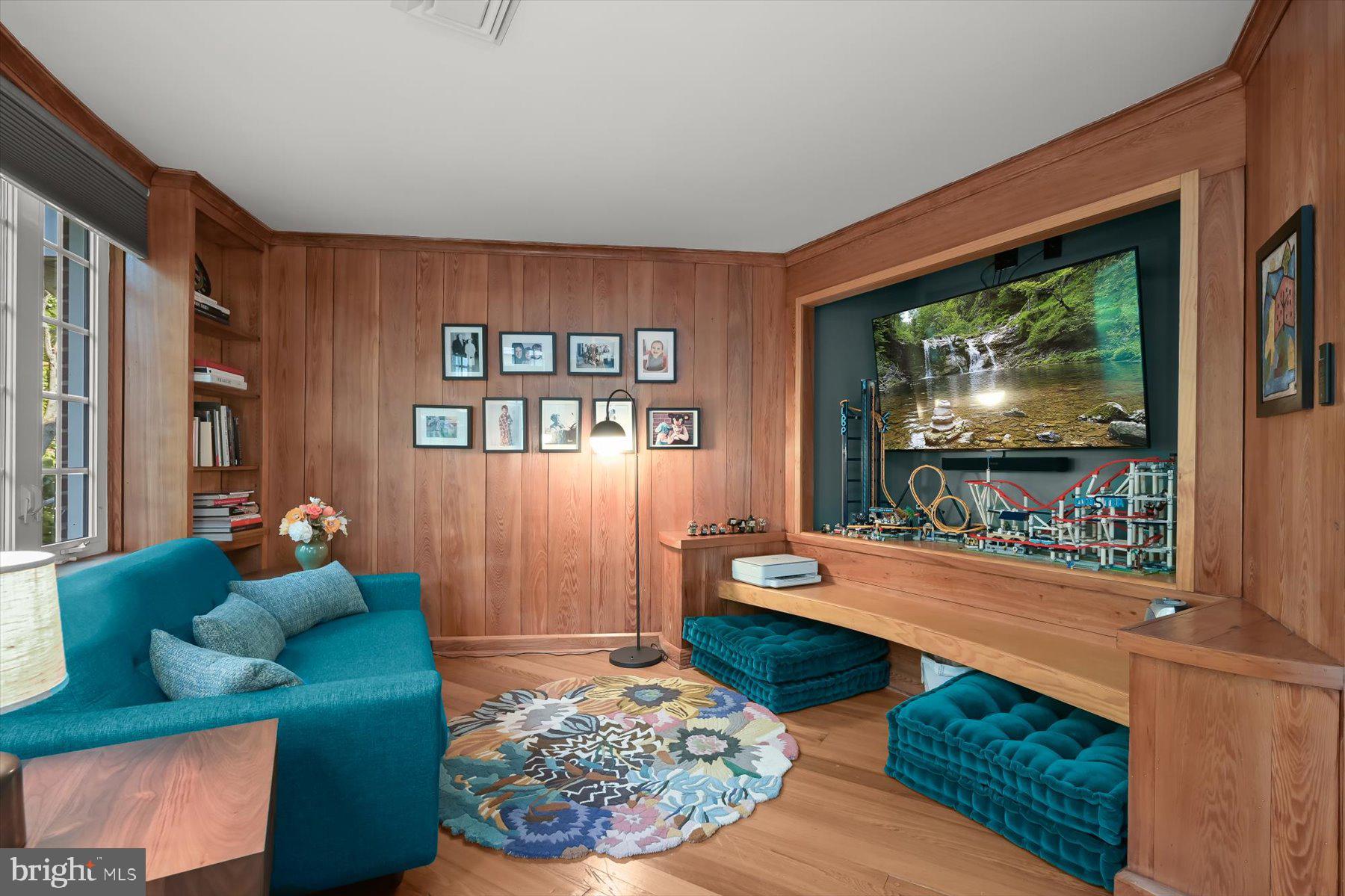 GIBSON ISLAND - Residential