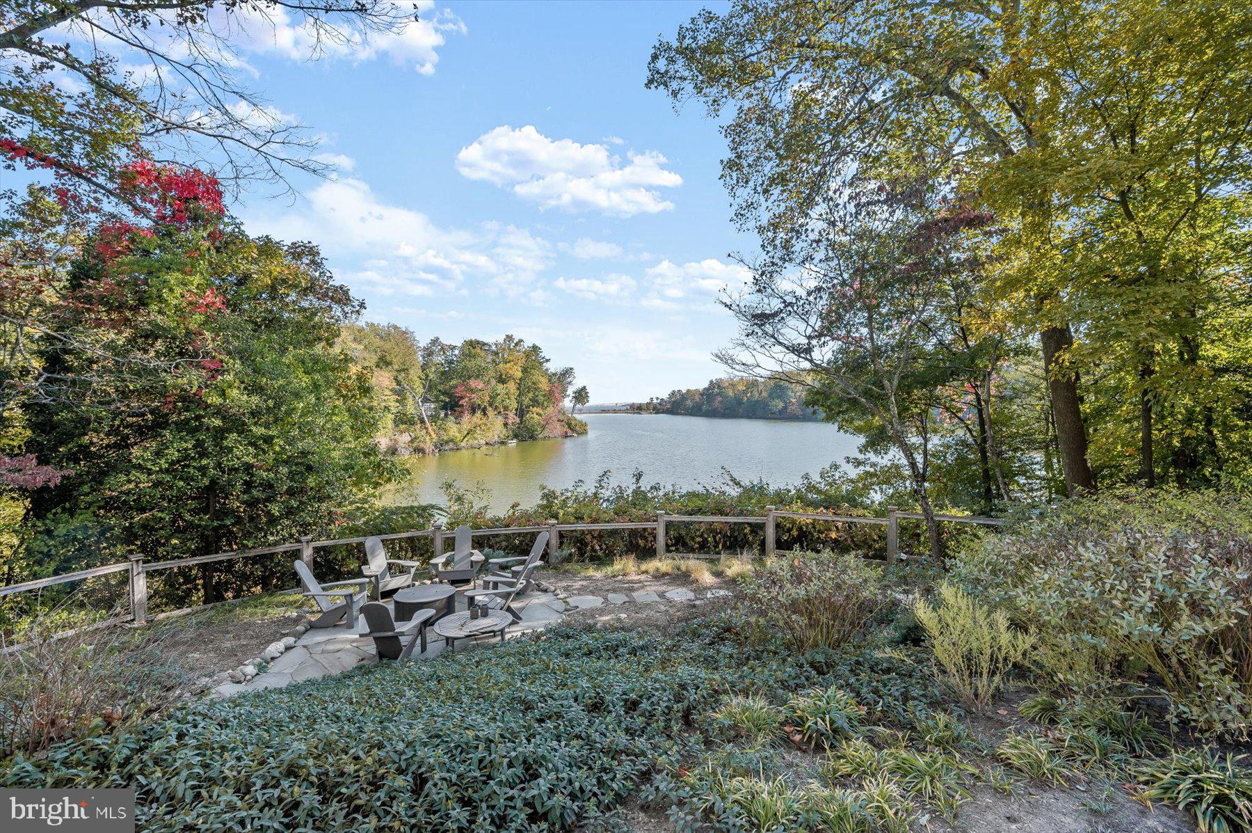 GIBSON ISLAND - Residential