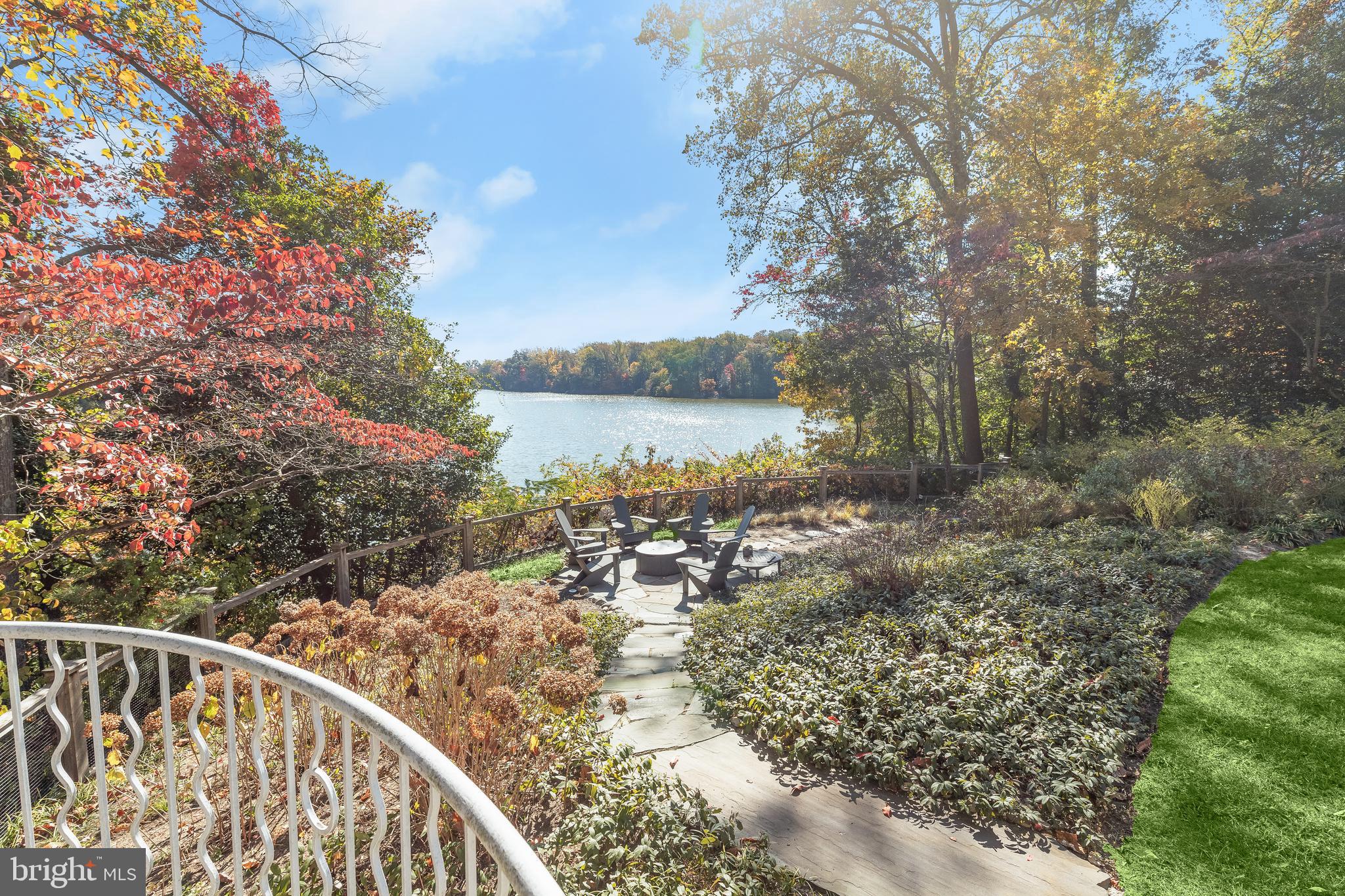 GIBSON ISLAND - Residential