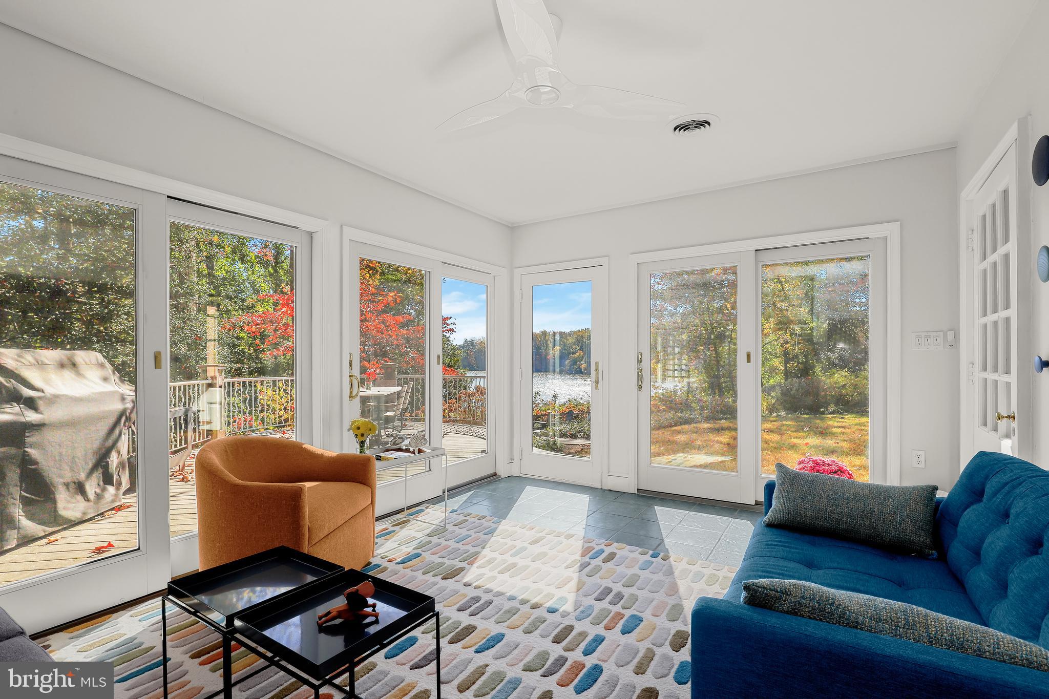 GIBSON ISLAND - Residential