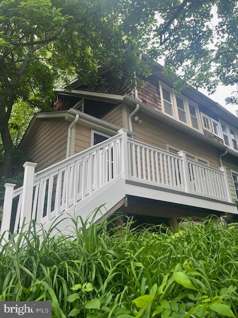 7 HILLSIDE AVENUE