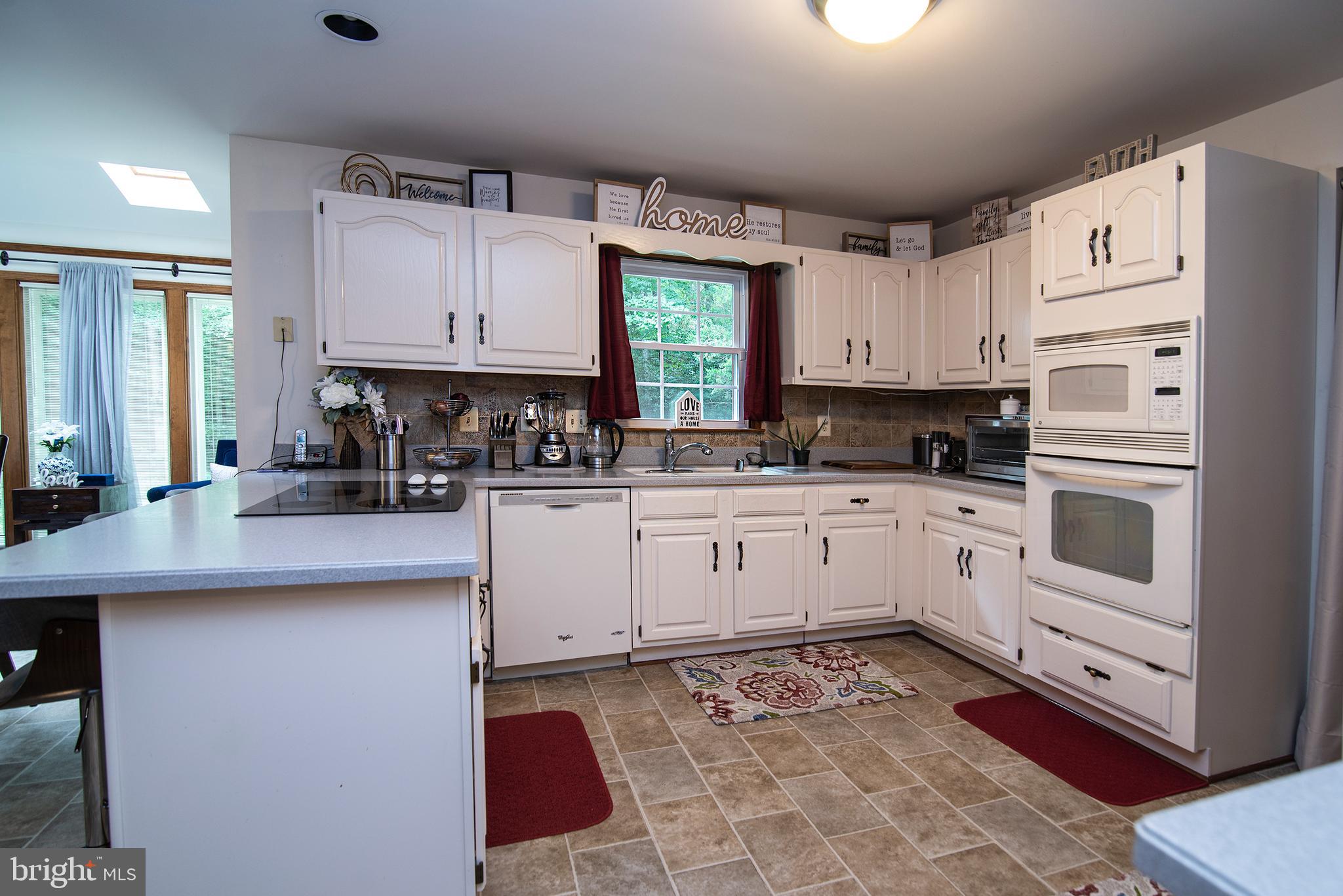 FOX POINT - Residential