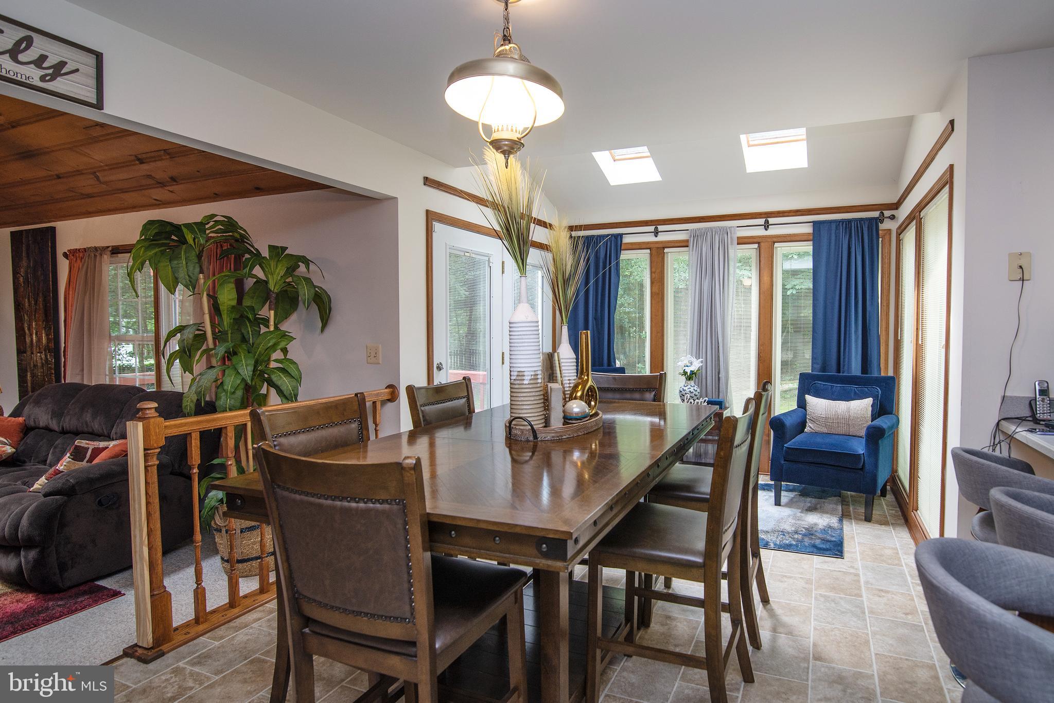 FOX POINT - Residential