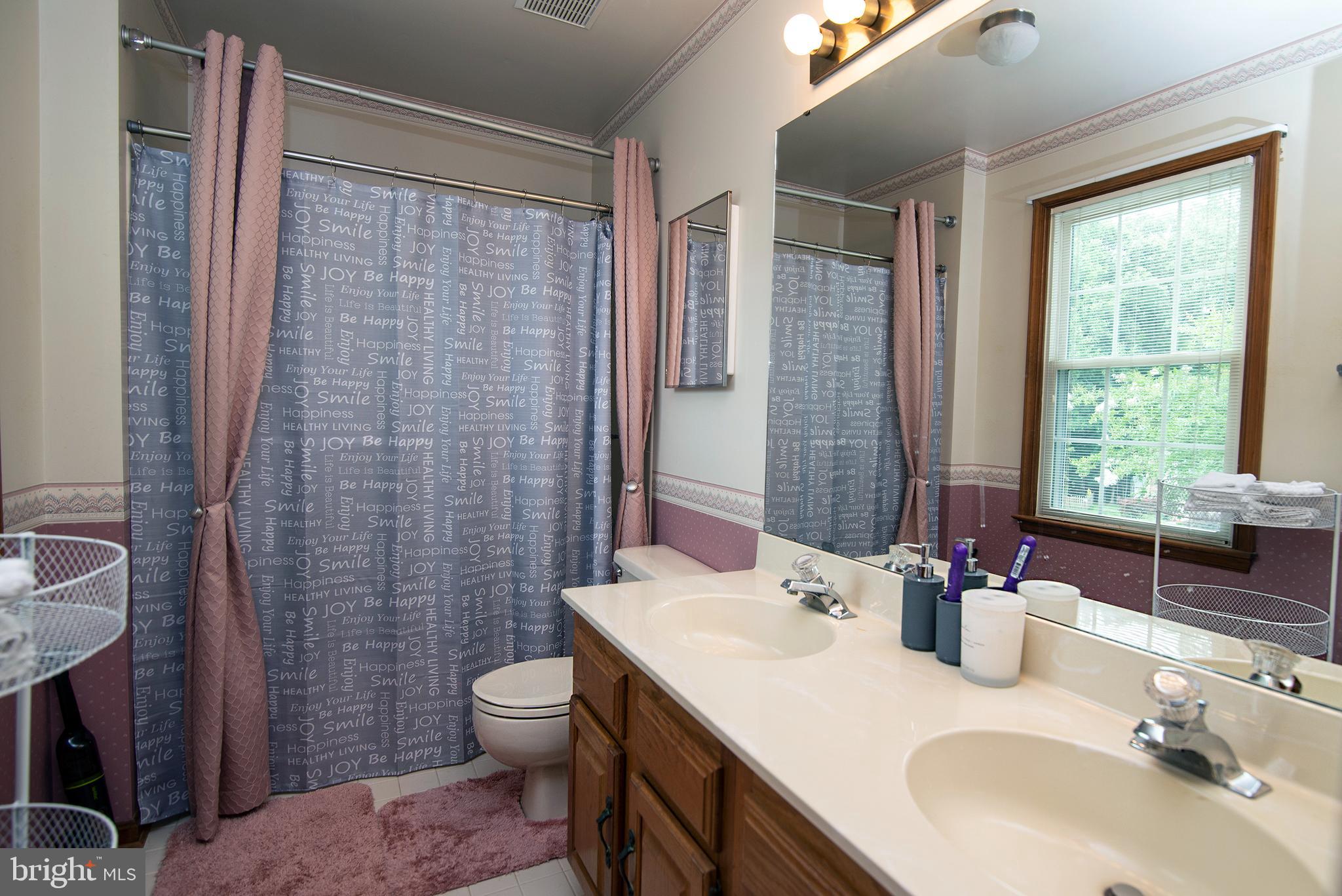 FOX POINT - Residential