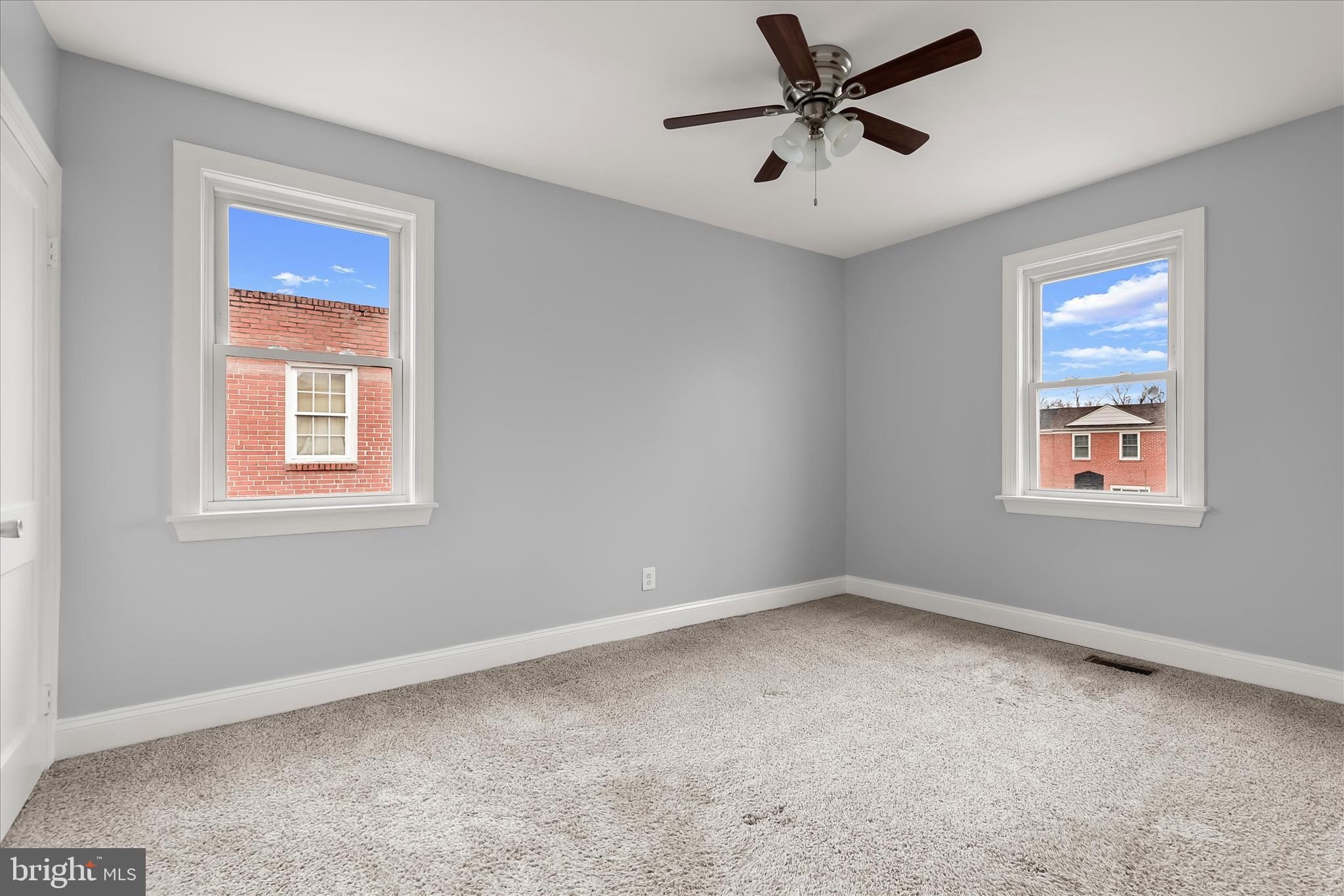 LEEANNE - Residential