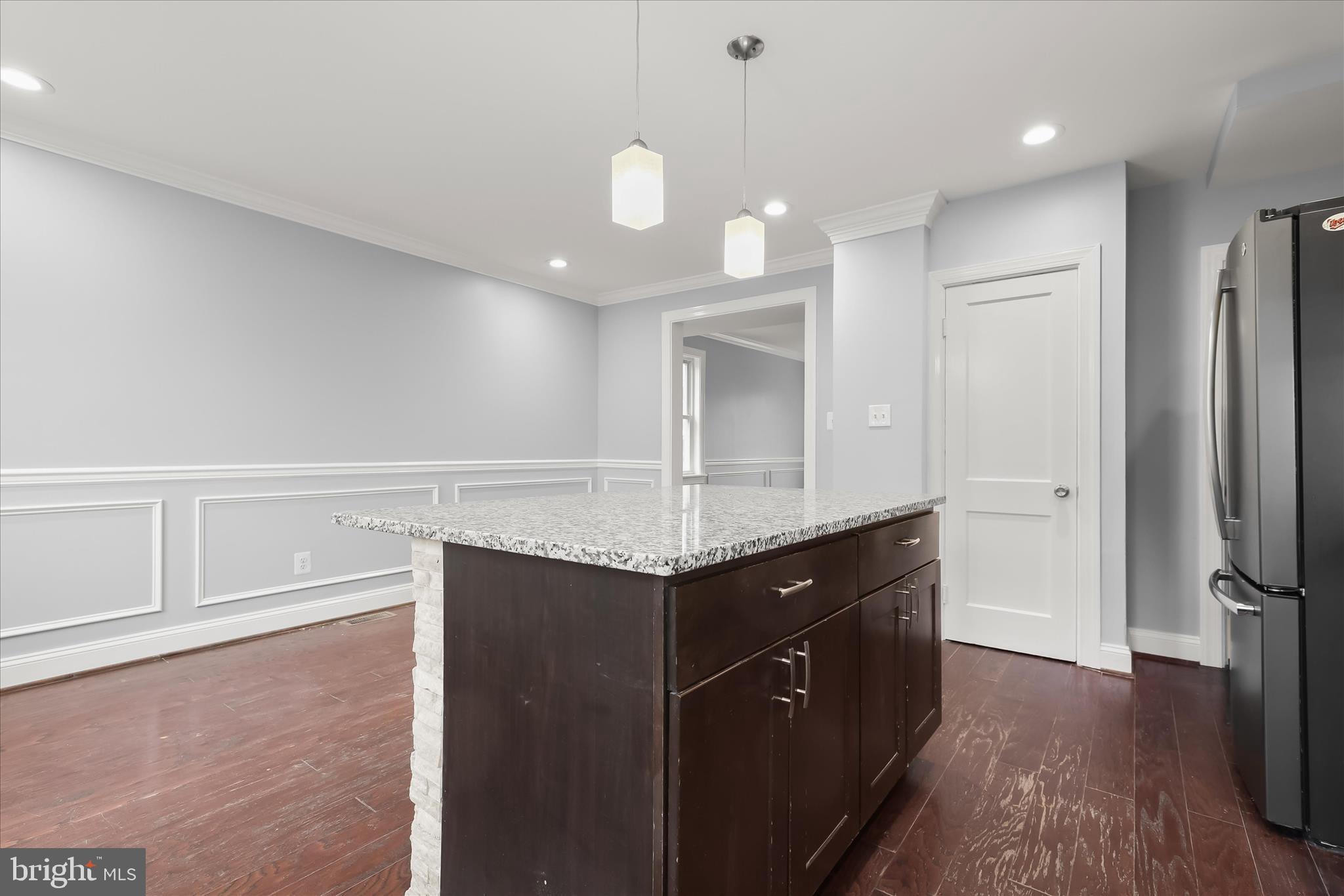 LEEANNE - Residential