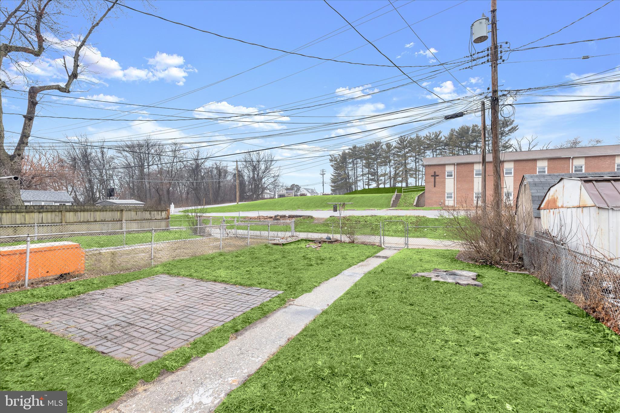 LEEANNE - Residential