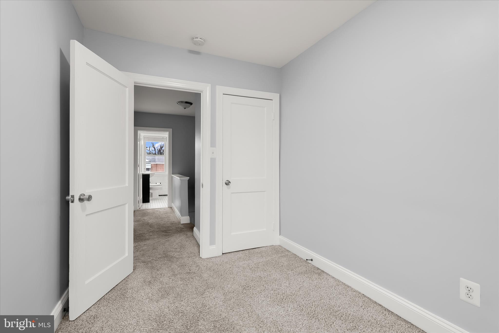 LEEANNE - Residential