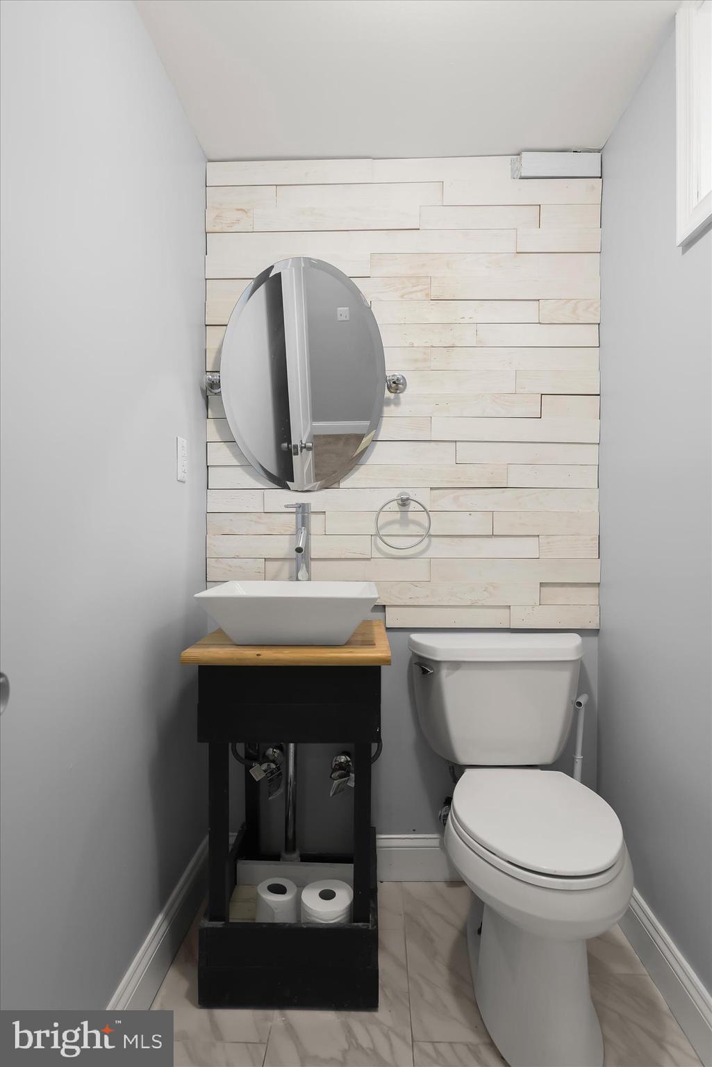 LEEANNE - Residential