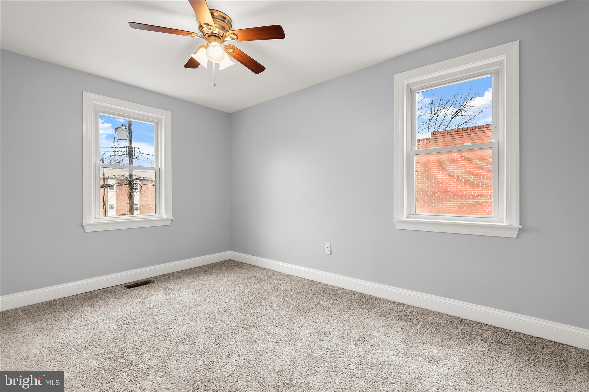 LEEANNE - Residential