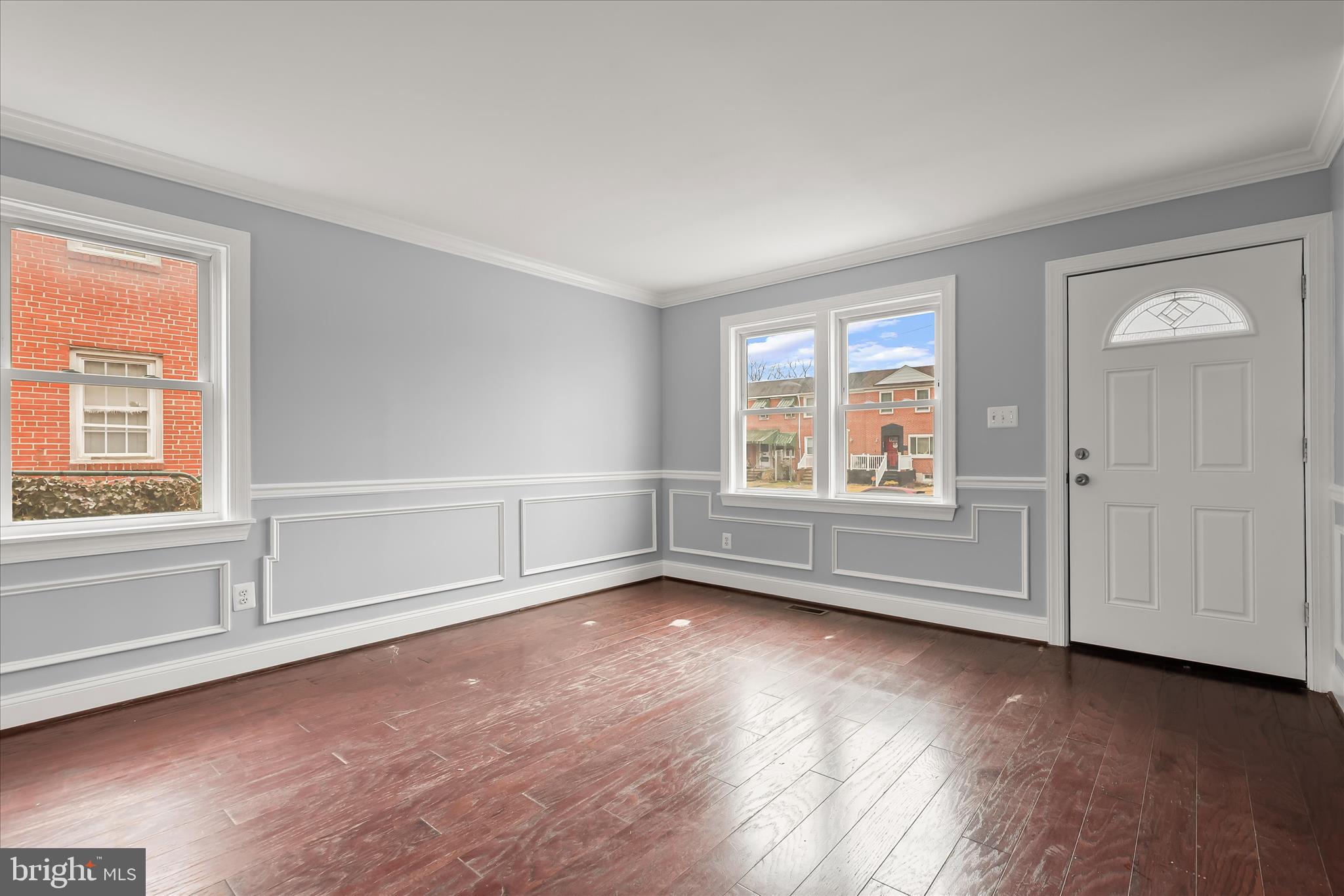 LEEANNE - Residential