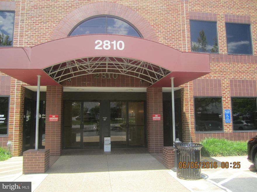 1st level professional office environment in excellent 3 story Brick Building. 5 minutes to Rt.29, Rt.50, I-495, I-66 & Dunn Lorin Metro Station. Merrifield Area. 2,500 sq ft with 9 Offices, Gorgeous renovated lobby, kitchenette & plenty of Storage space . Fully renovated, new paint, Pergo floors . Separate Entrance from Parking Lot. 24hr security, Alarm, Fire detection system & Monitored.