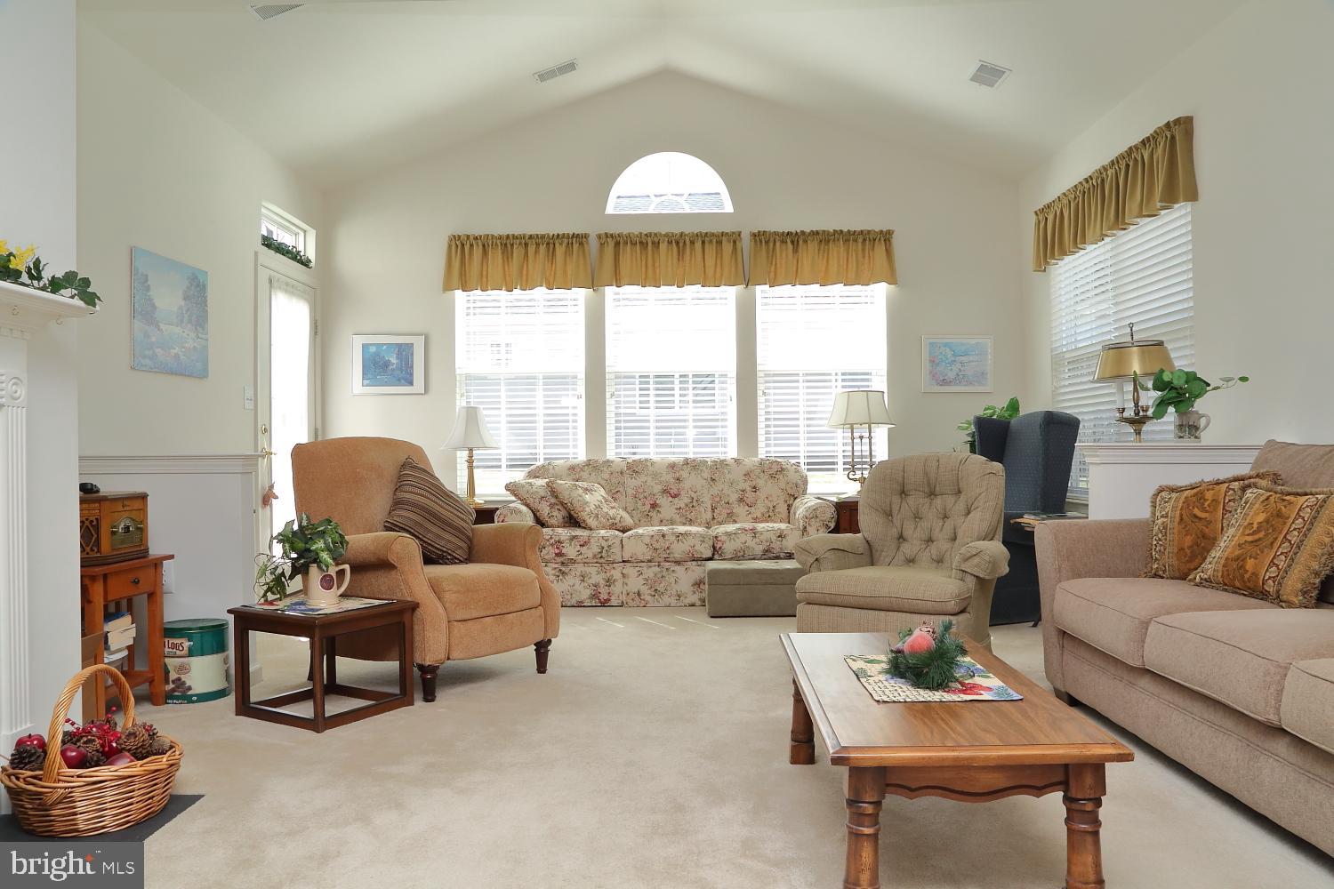 FOUR SEASONS AT ELM TREE - Residential