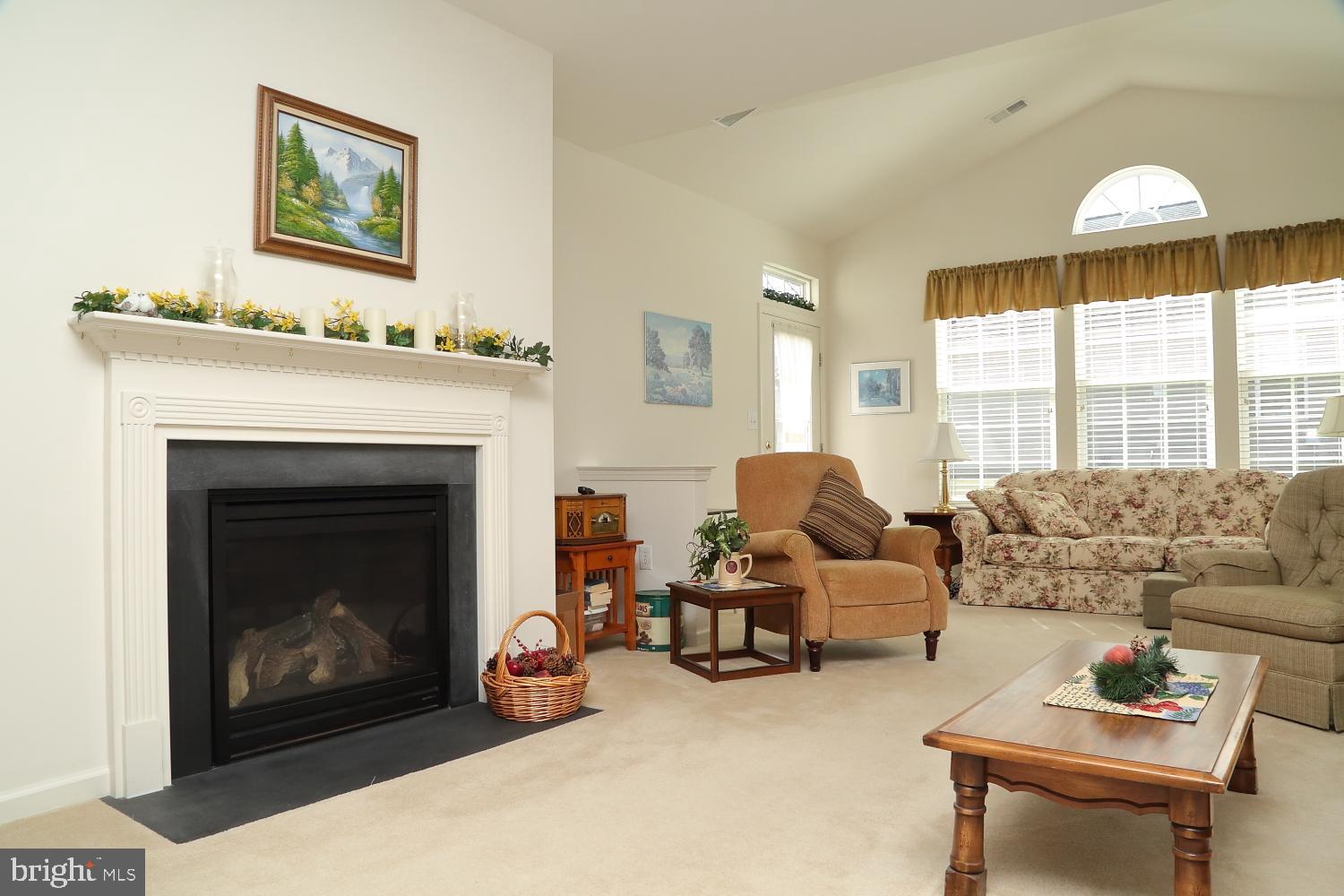 FOUR SEASONS AT ELM TREE - Residential