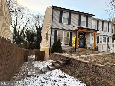 2120 S LOWELL STREET ARLINGTON VA 22204