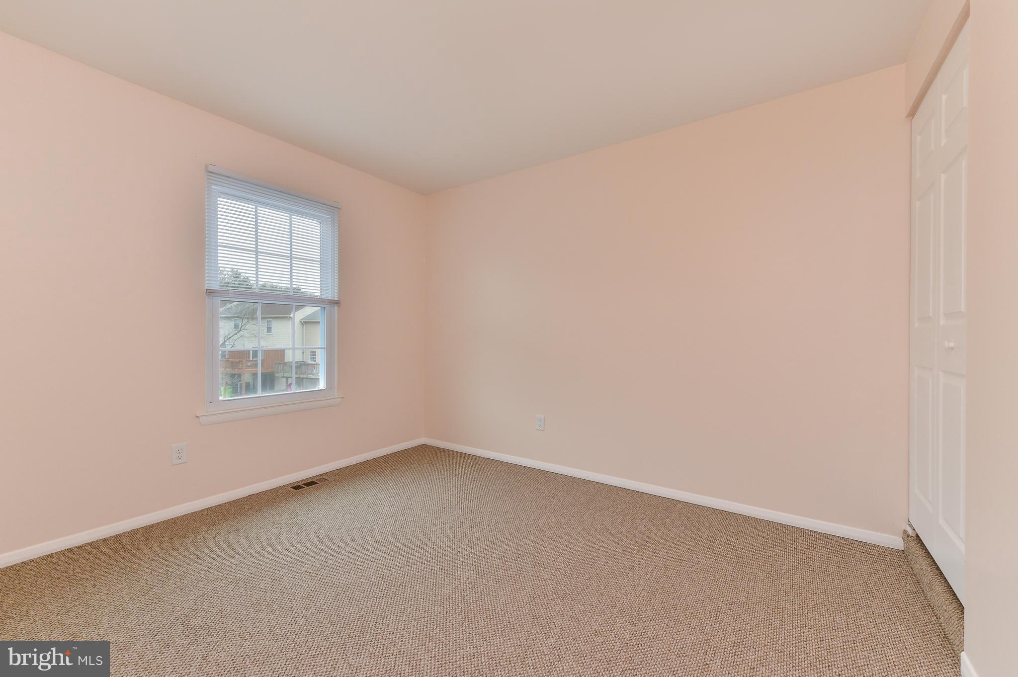 WOODSDALE MANOR - Residential