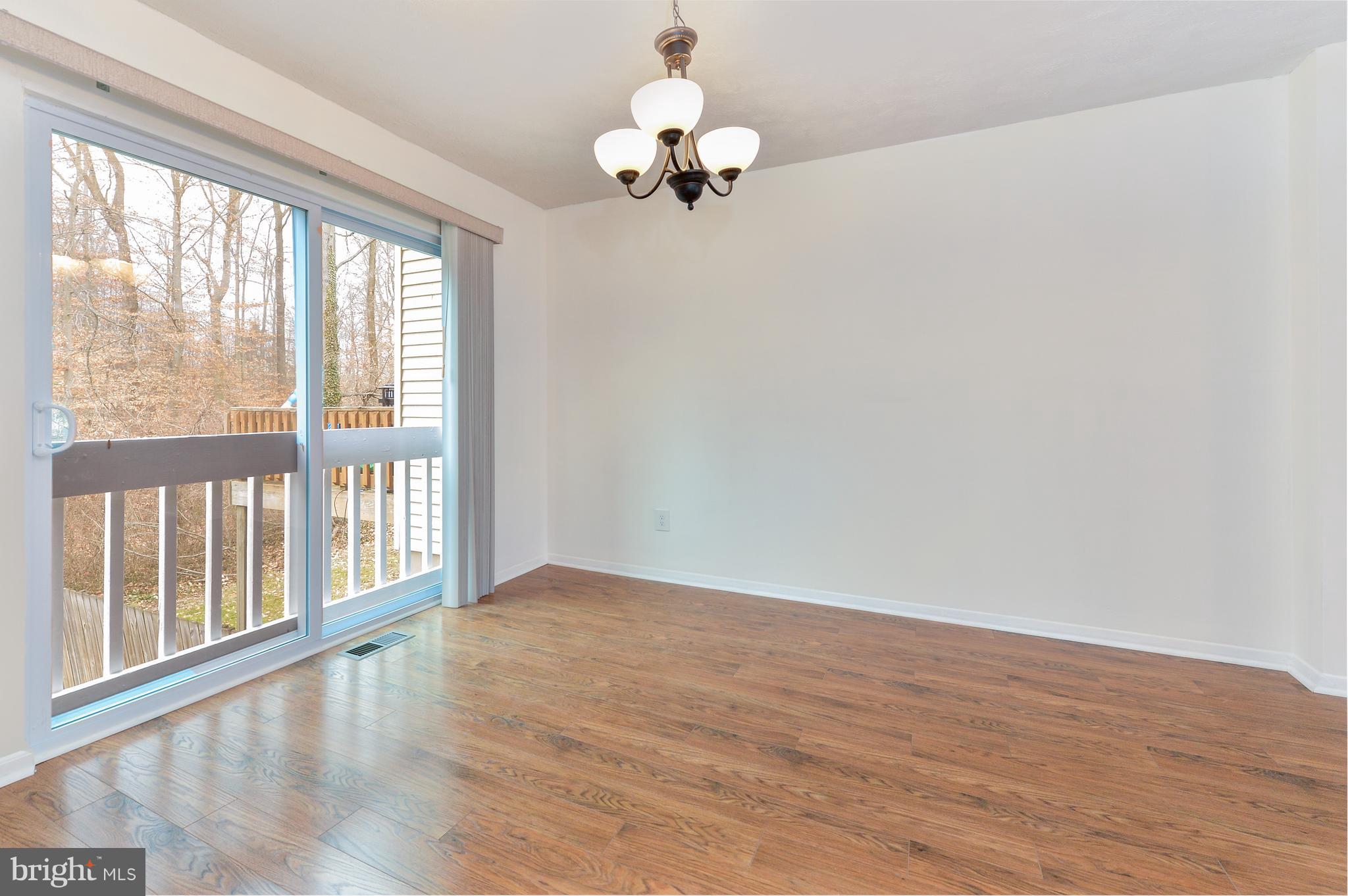 WOODSDALE MANOR - Residential