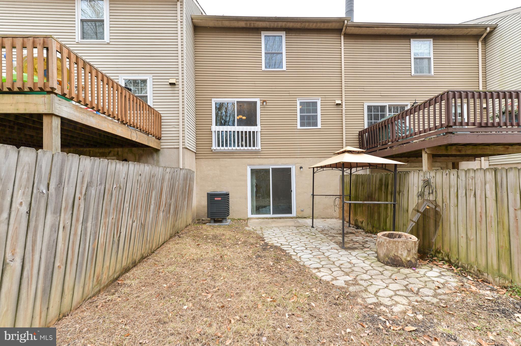 WOODSDALE MANOR - Residential