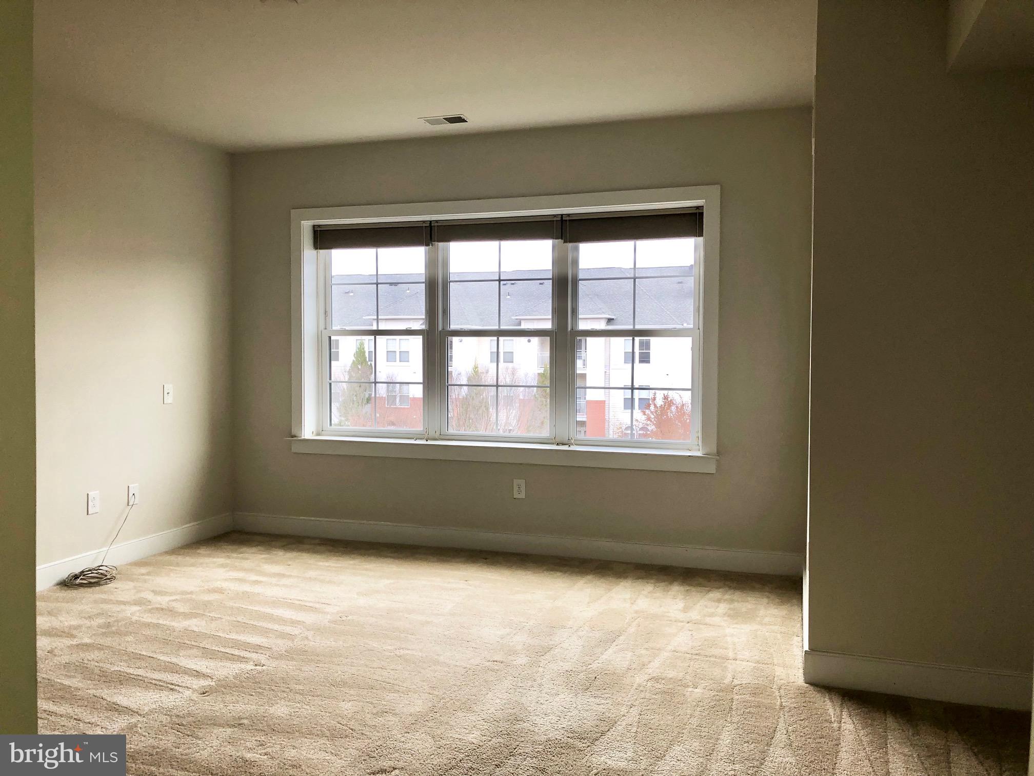 FLATS AT METROWEST - Residential Lease