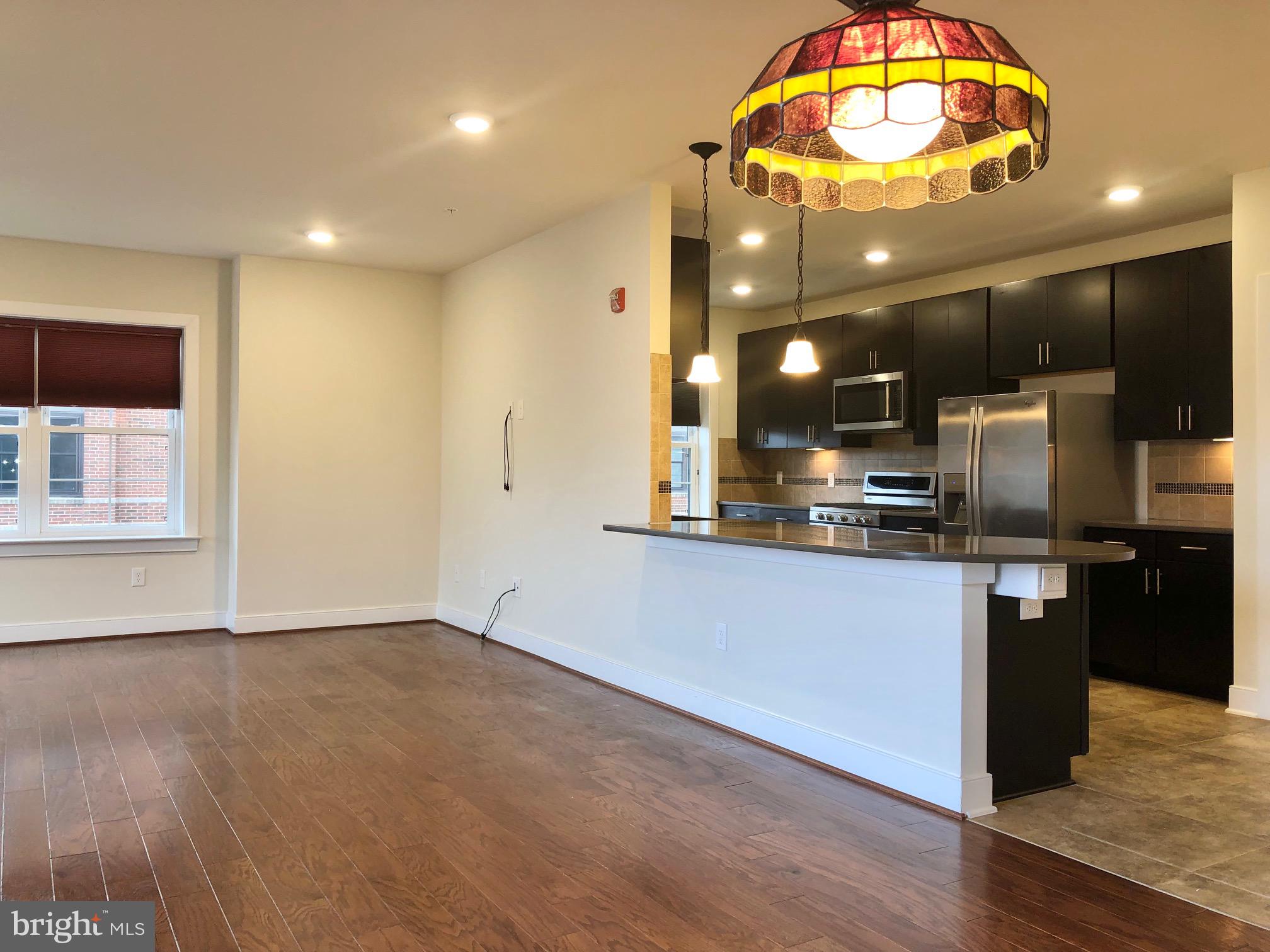 FLATS AT METROWEST - Residential Lease