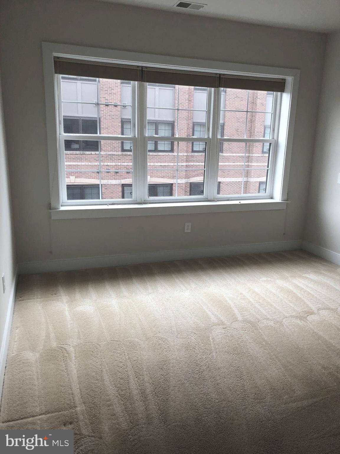 FLATS AT METROWEST - Residential Lease