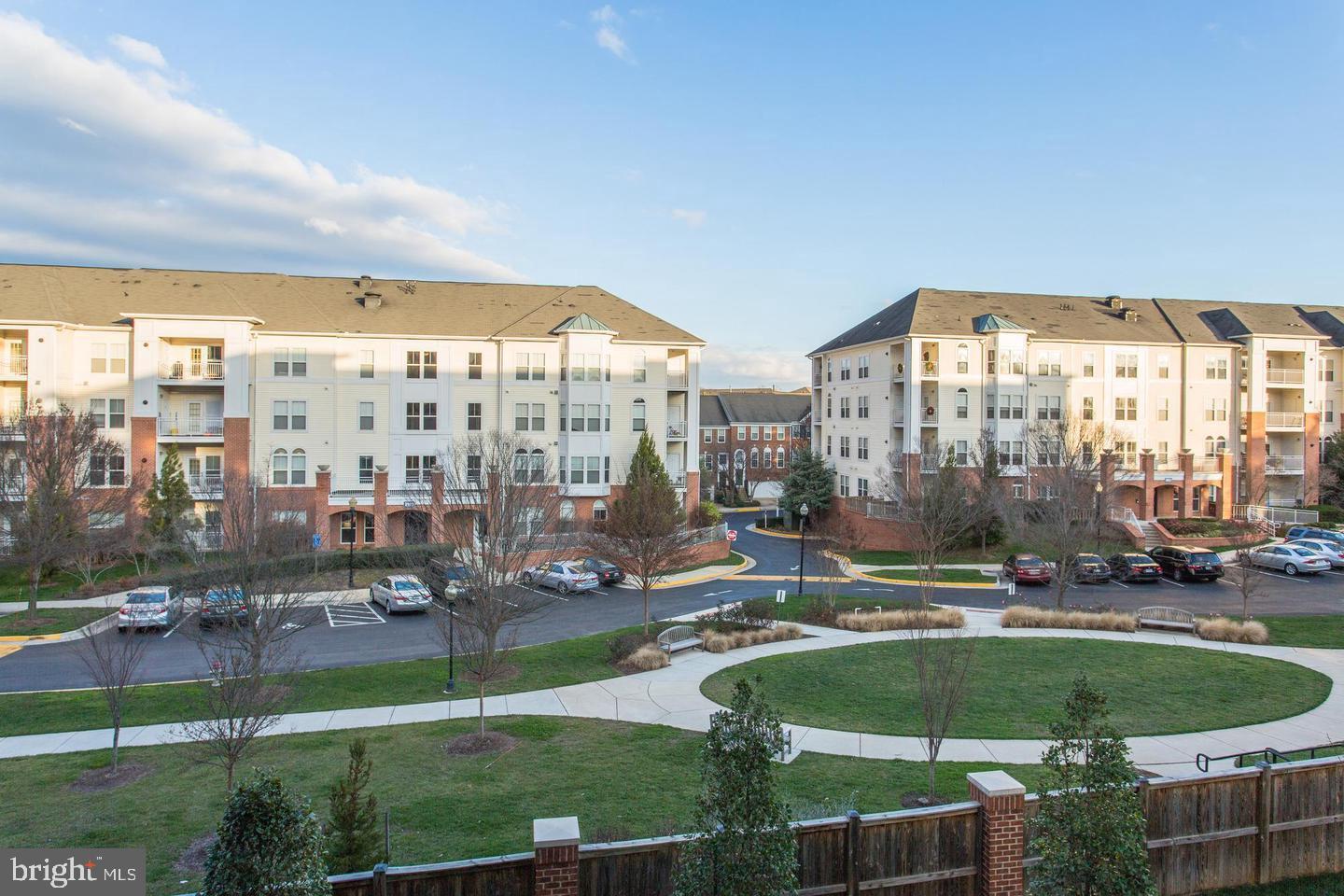 FLATS AT METROWEST - Residential Lease