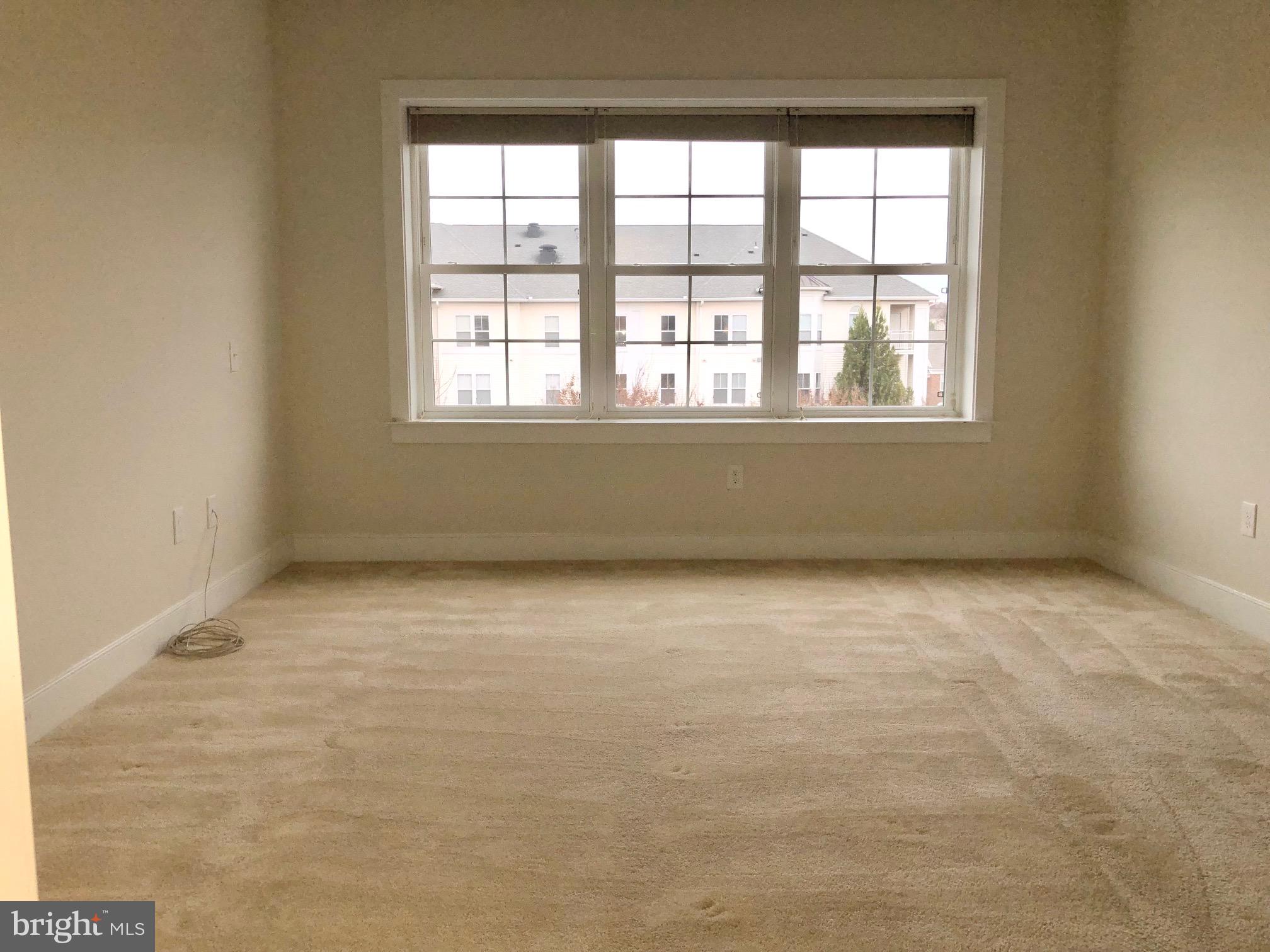 FLATS AT METROWEST - Residential Lease