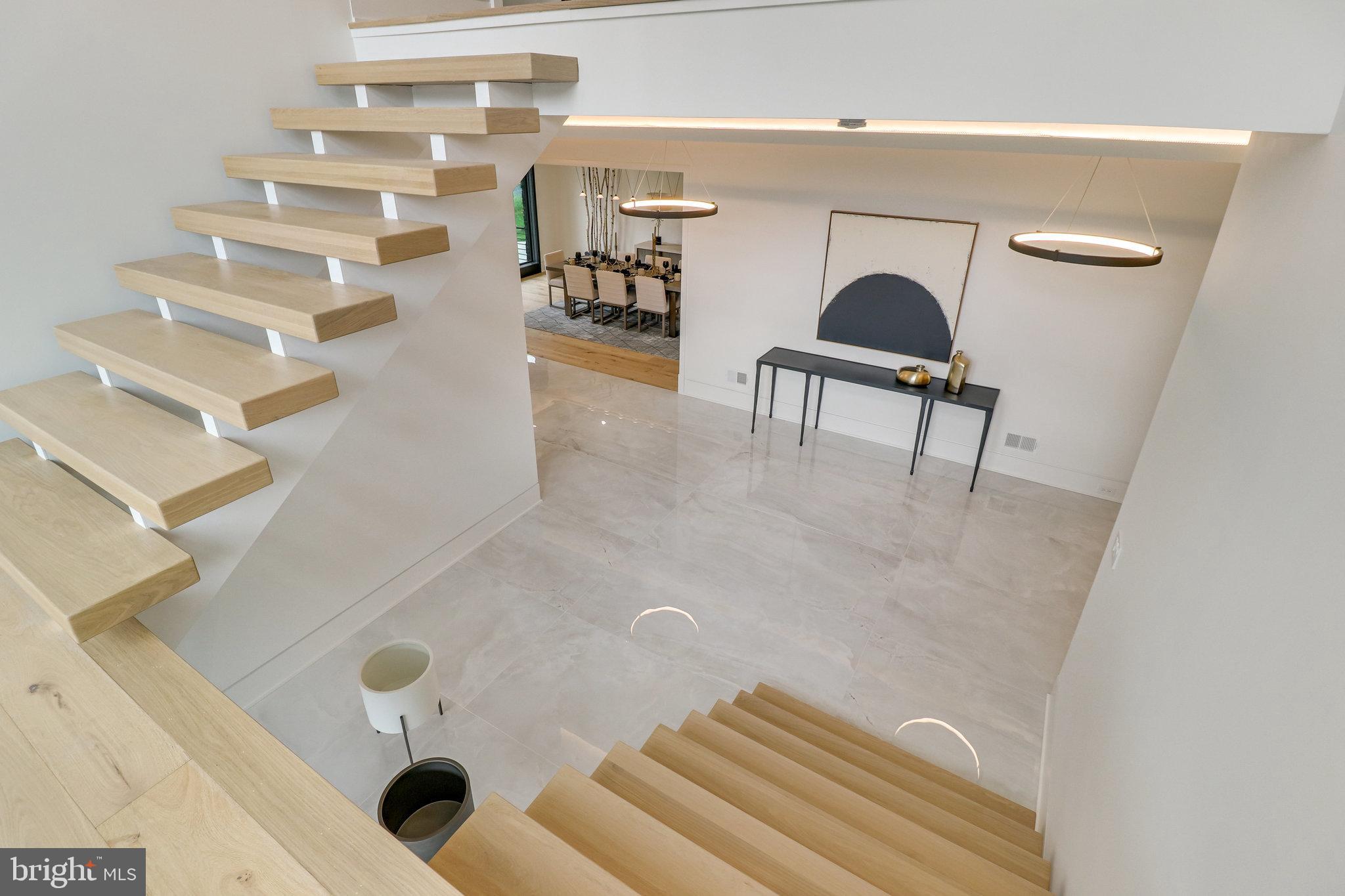 GEORGETOWN PIKE - Residential