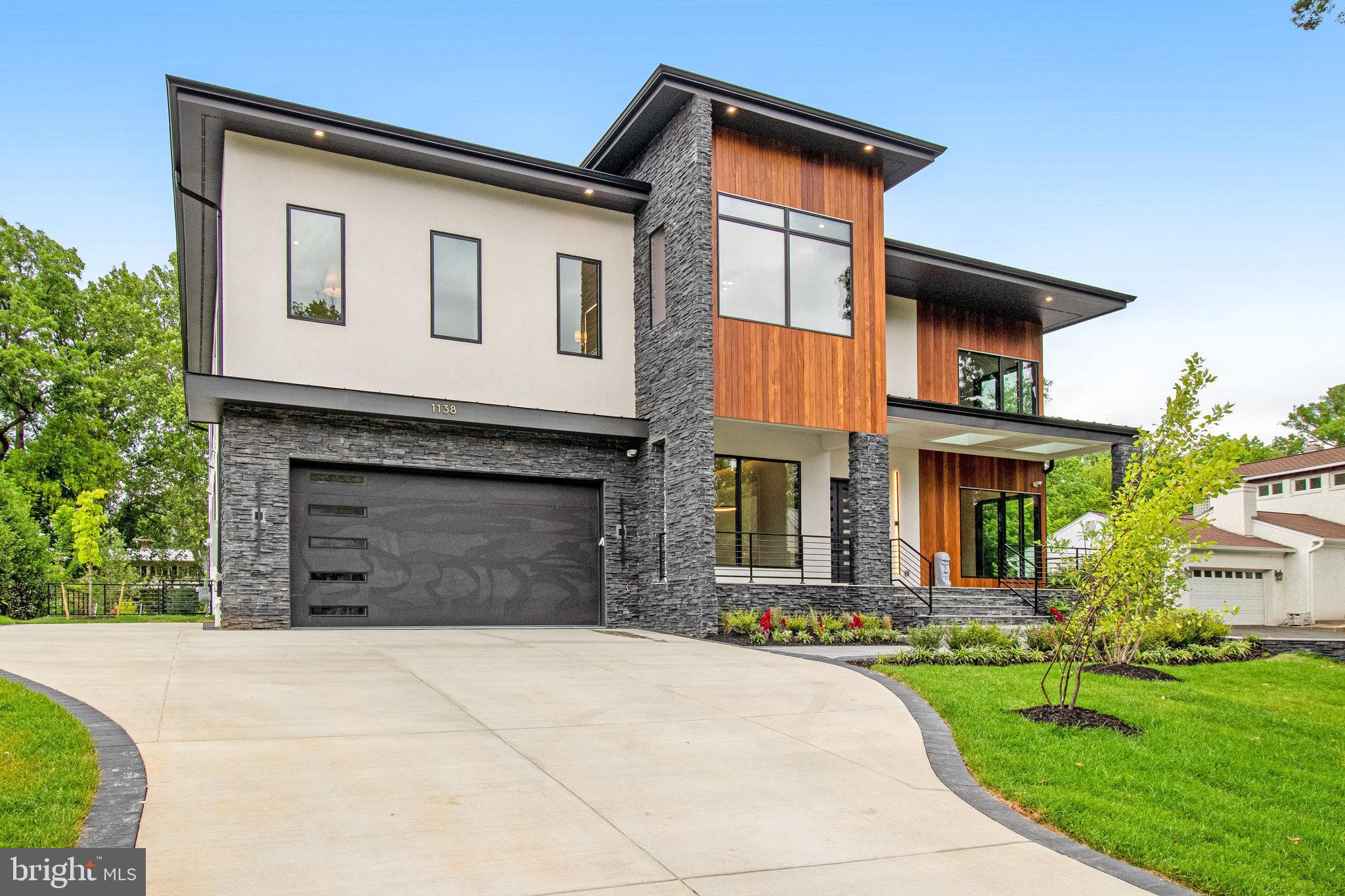 7816 GEORGETOWN PIKE