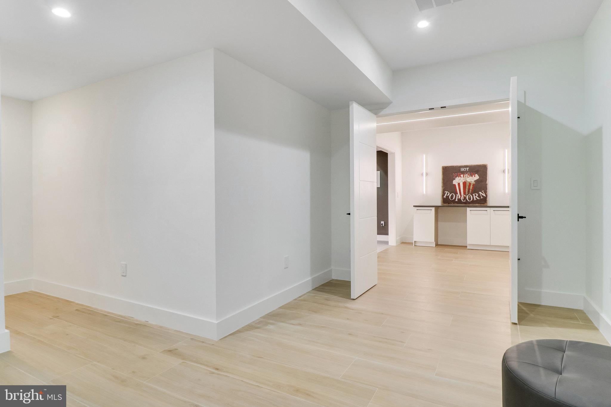 GEORGETOWN PIKE - Residential