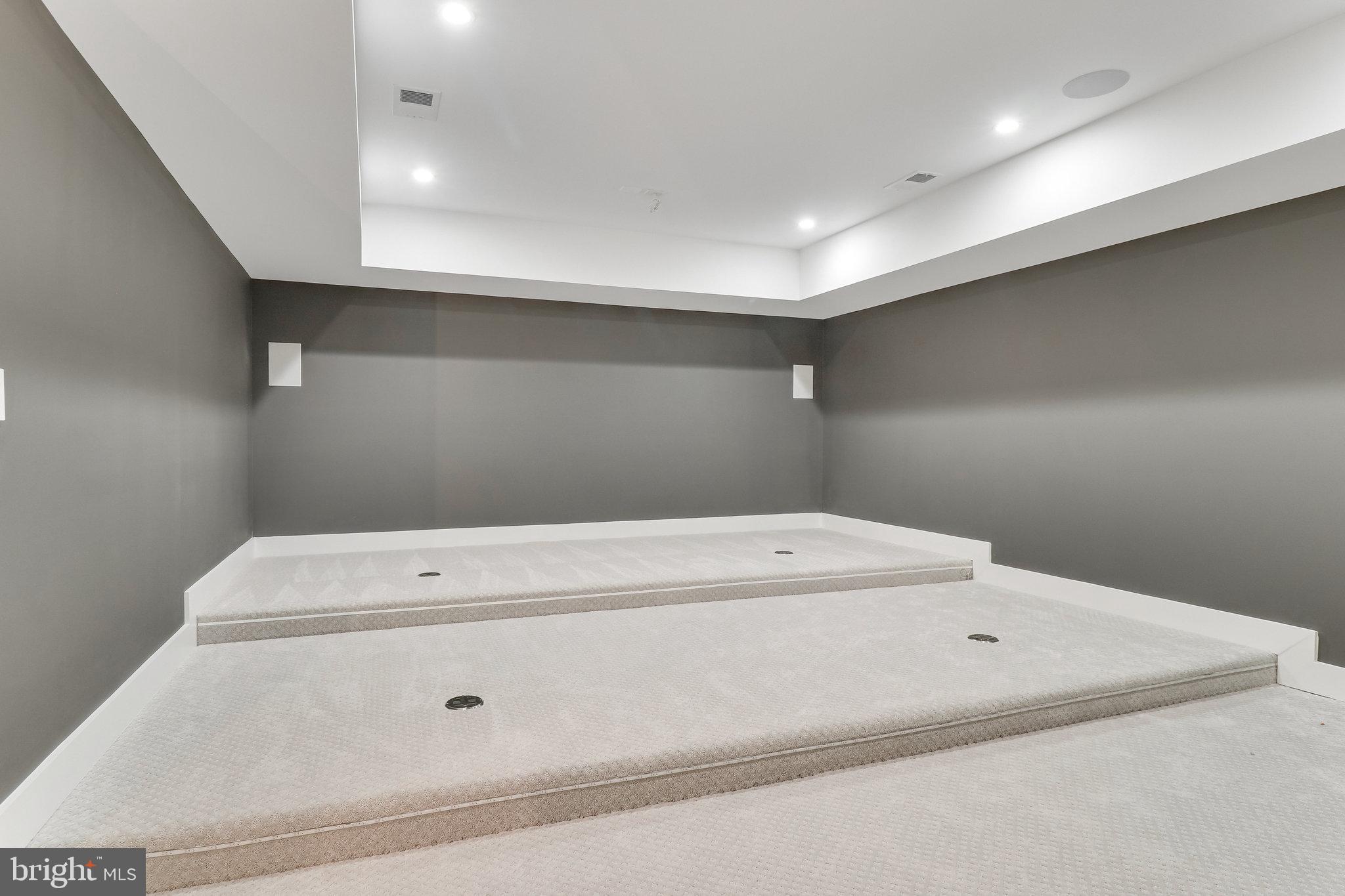 GEORGETOWN PIKE - Residential