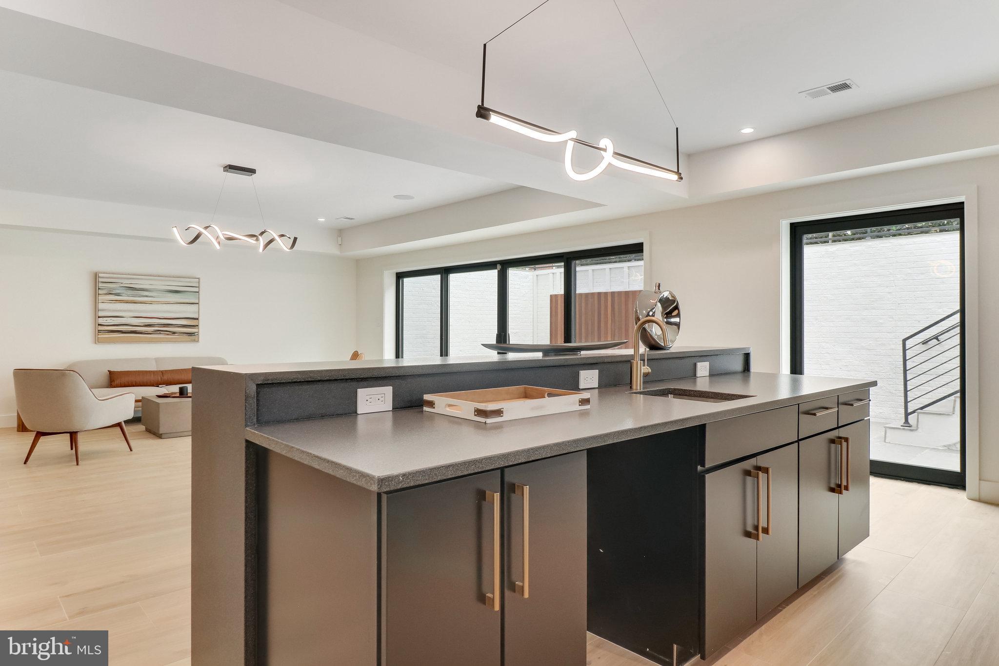 GEORGETOWN PIKE - Residential