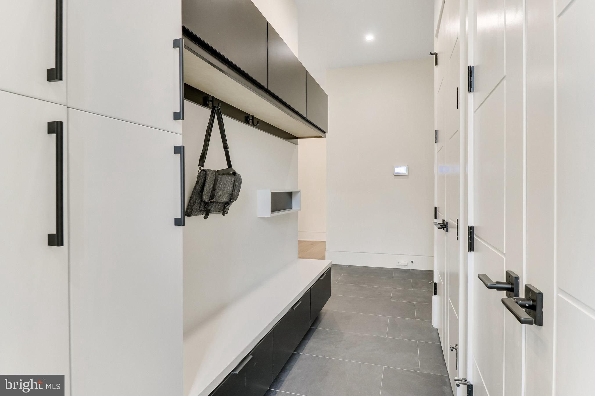 GEORGETOWN PIKE - Residential