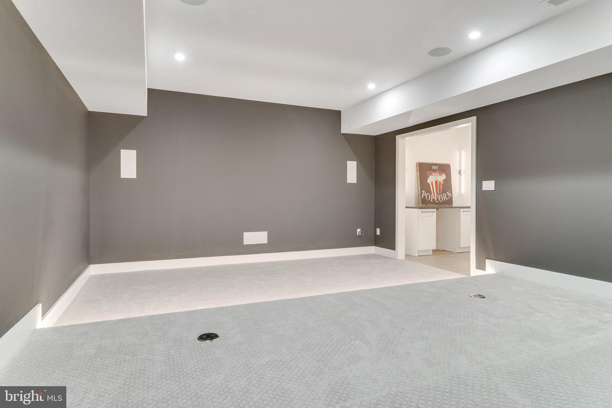 GEORGETOWN PIKE - Residential