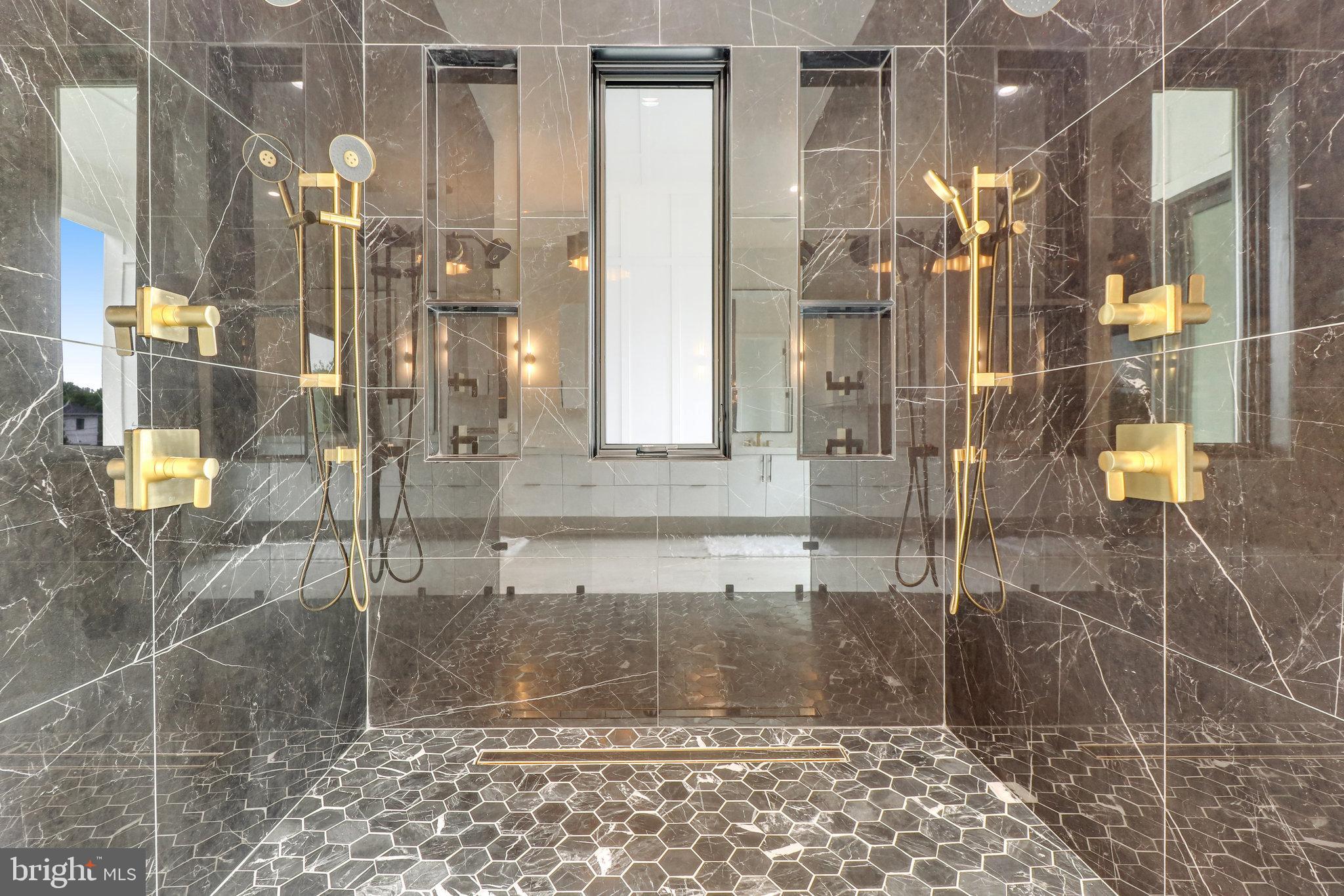 GEORGETOWN PIKE - Residential